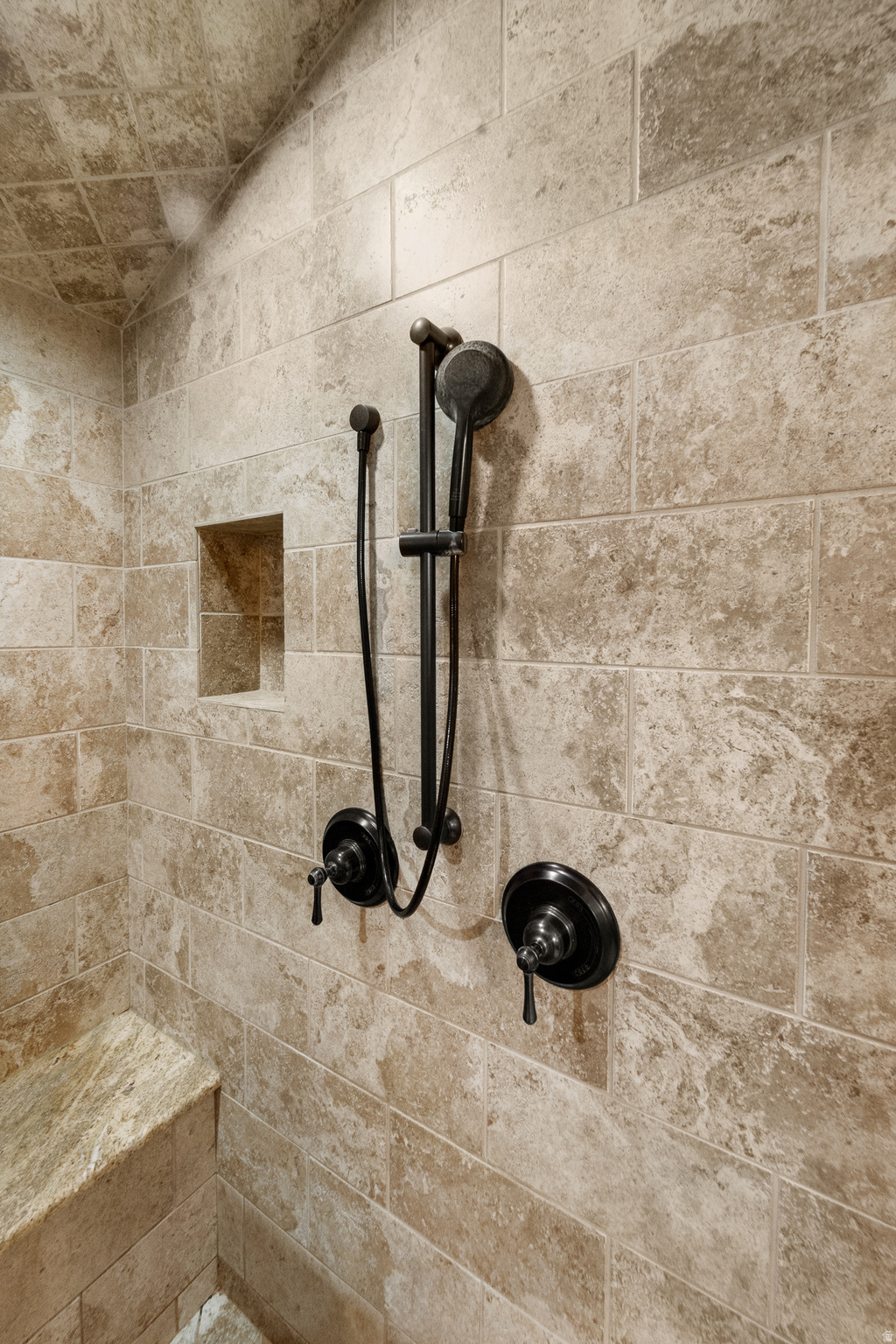 HIGHLAND ESTATES - Residential