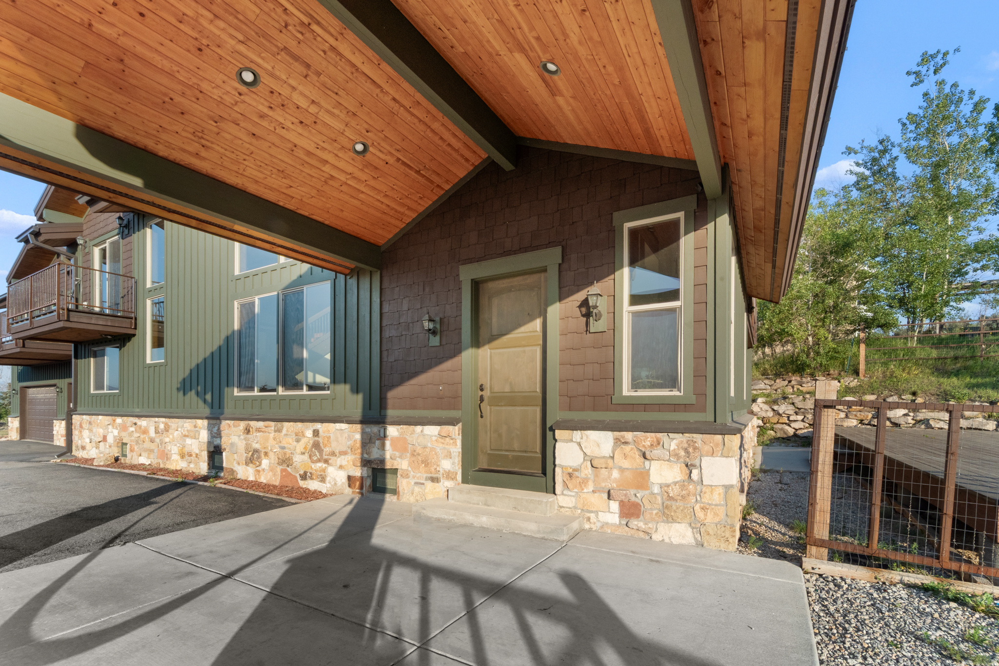 HIGHLAND ESTATES - Residential