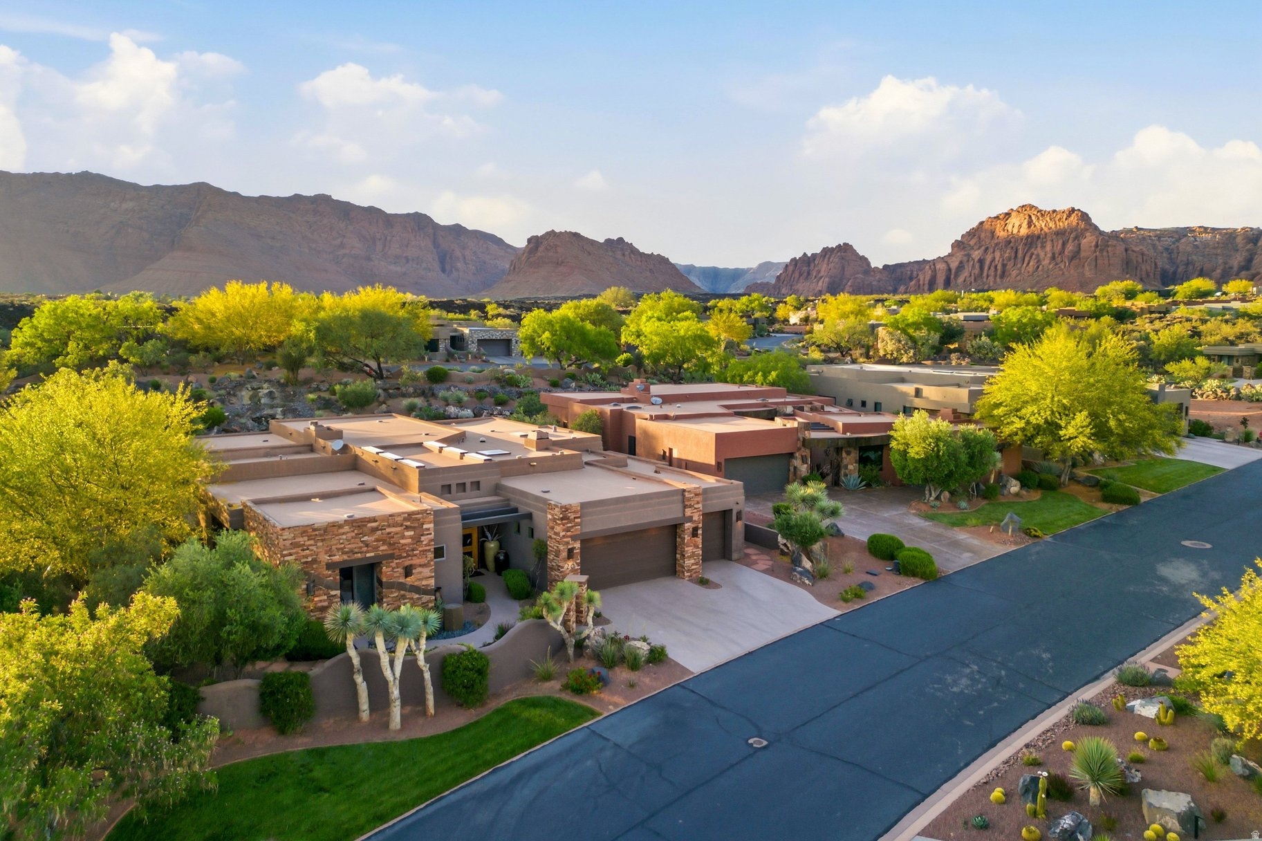 THE RESERVE OF ENTRADA - Residential