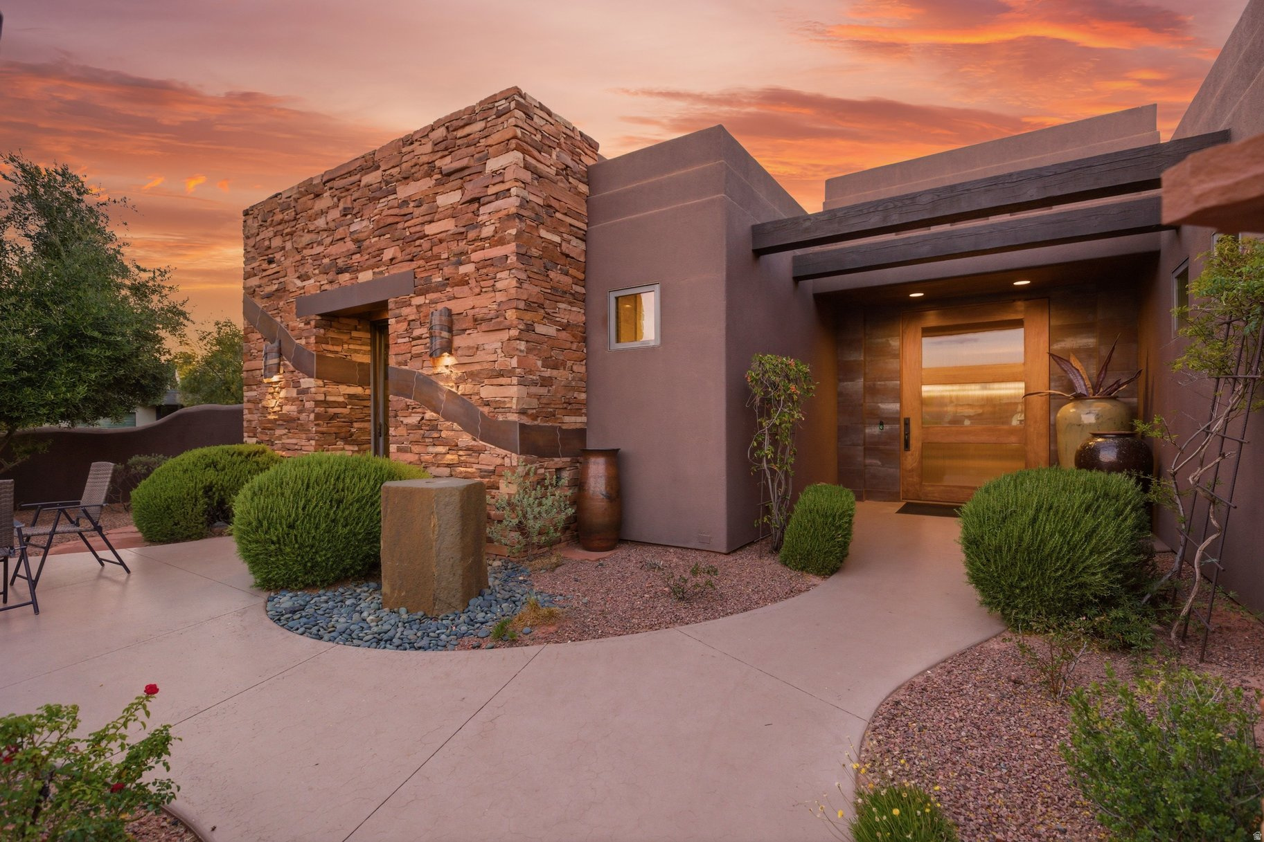 THE RESERVE OF ENTRADA - Residential
