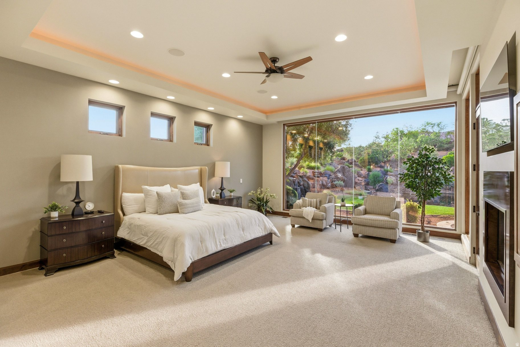 THE RESERVE OF ENTRADA - Residential