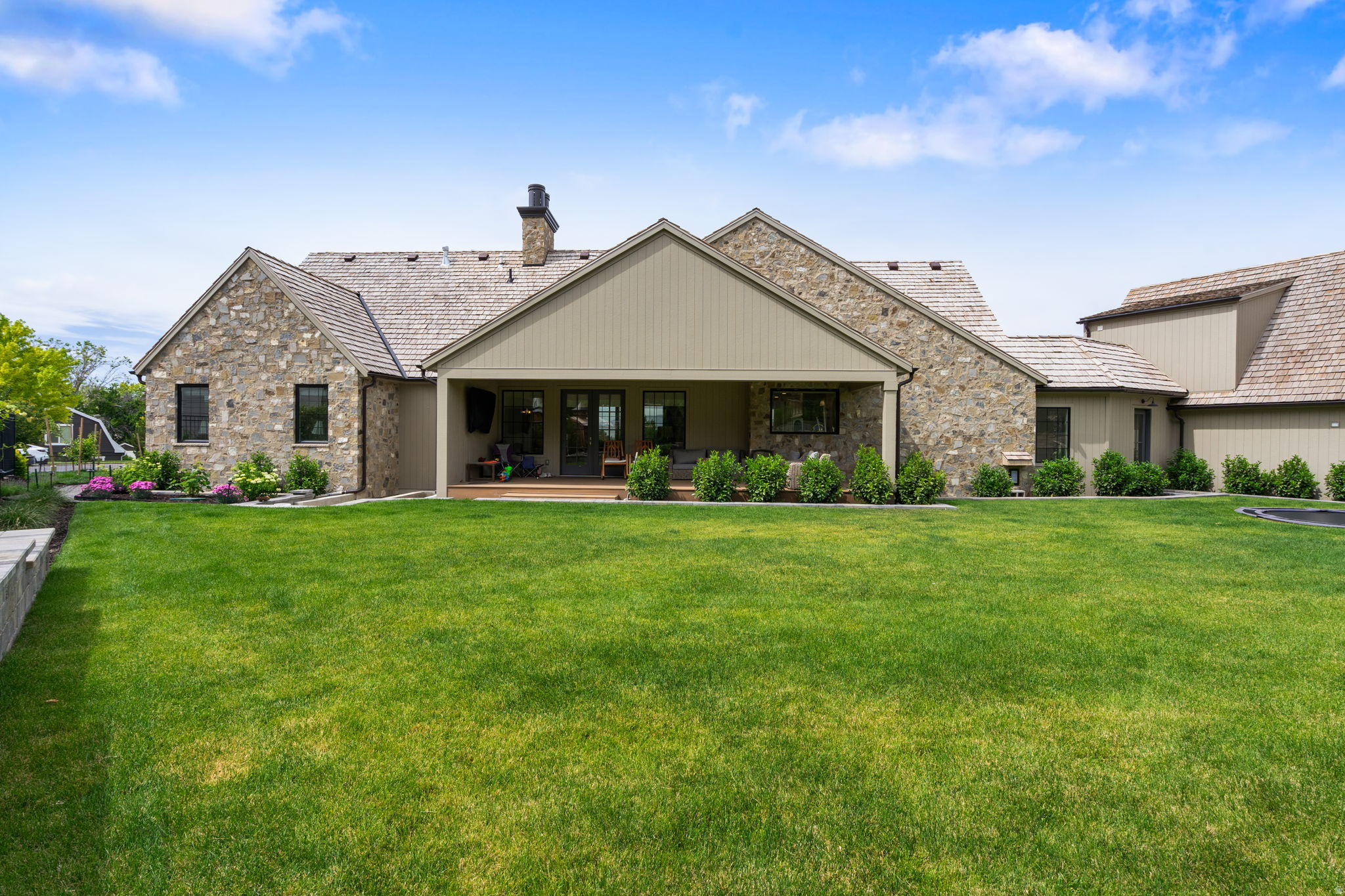 PINE MEADOWS - Residential