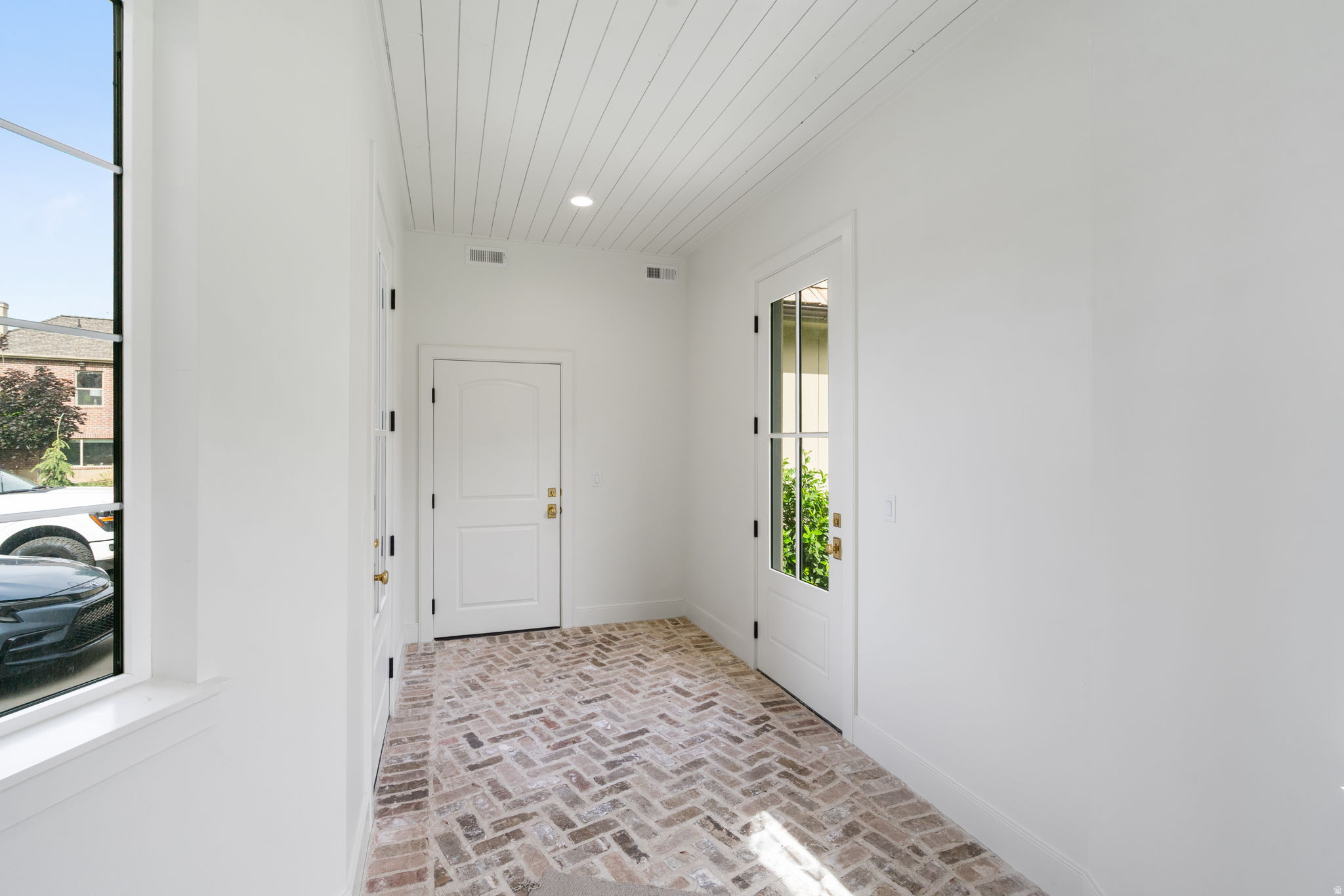 PINE MEADOWS - Residential