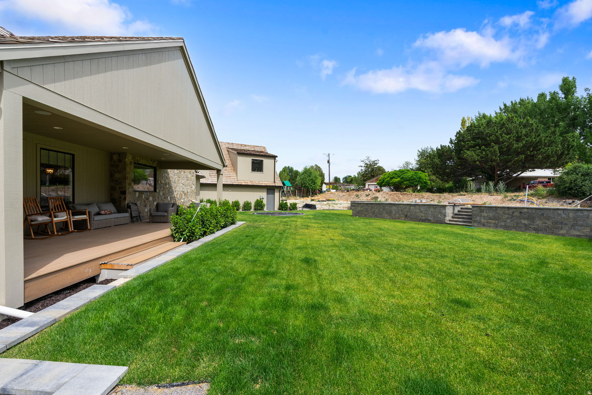 PINE MEADOWS - Residential