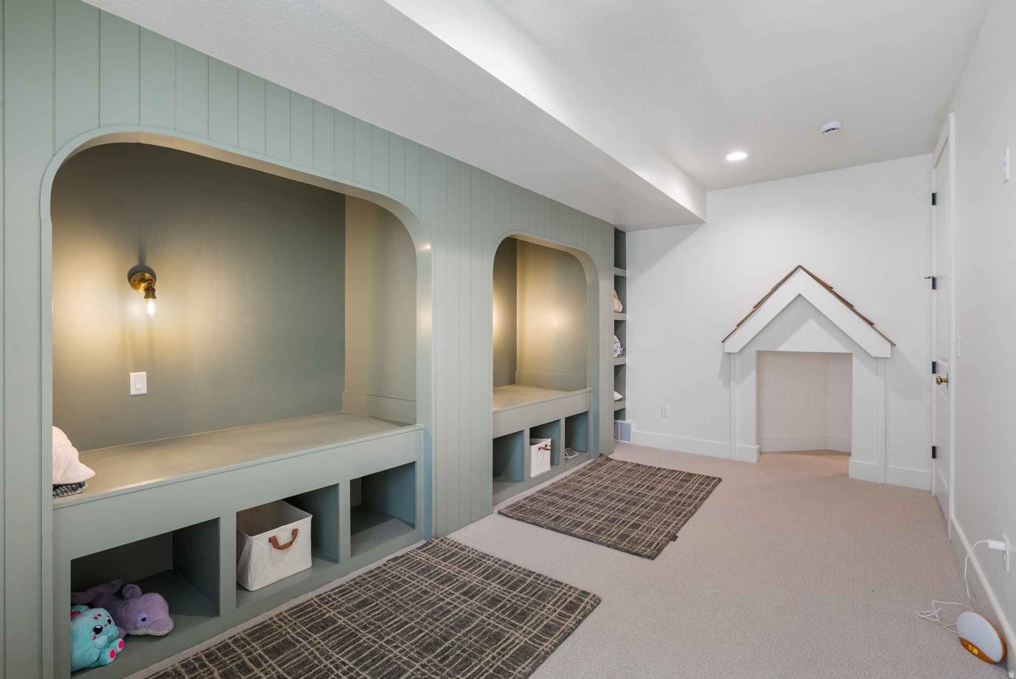 PINE MEADOWS - Residential