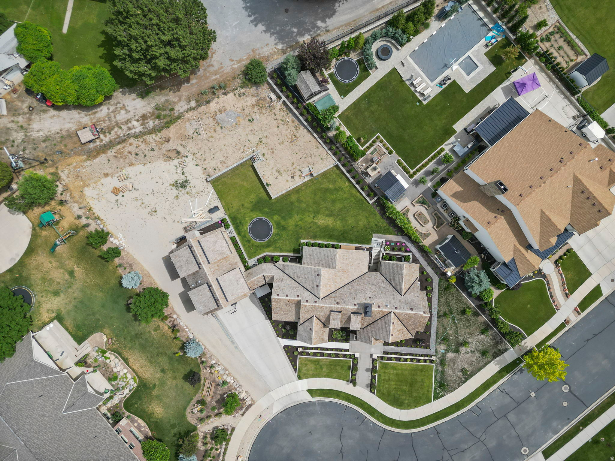 PINE MEADOWS - Residential