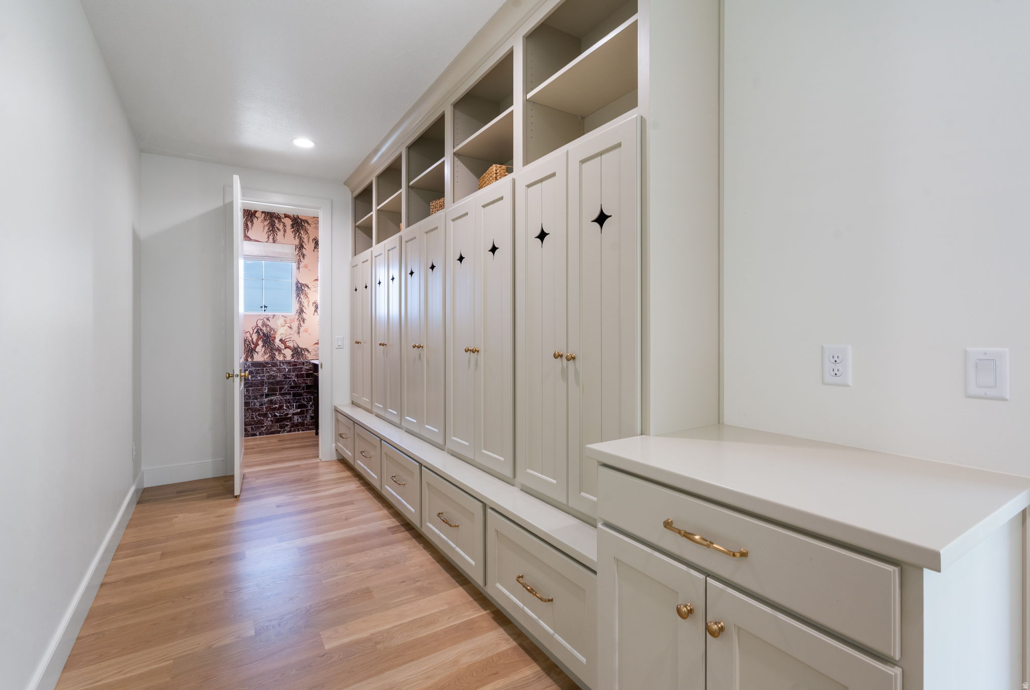 PINE MEADOWS - Residential