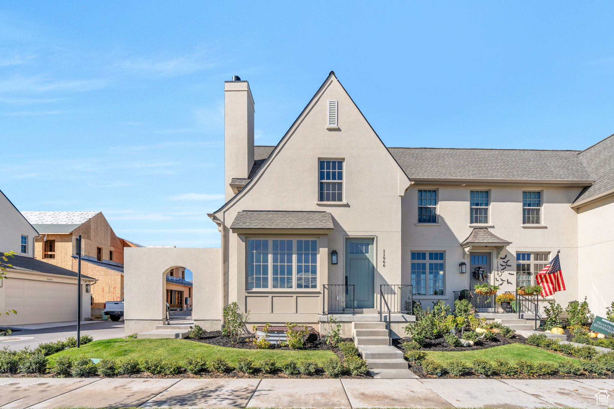 CAMDEN COMMONS - Residential