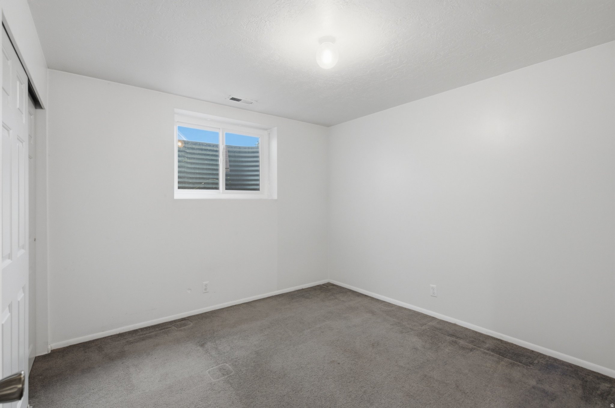 CONTINENTAL ESTATES #5 - Residential