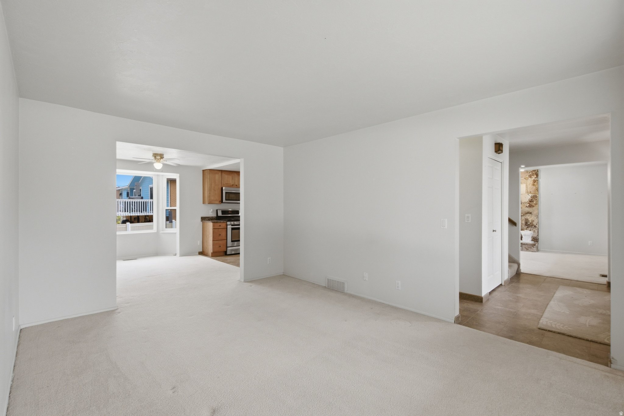 CONTINENTAL ESTATES #5 - Residential