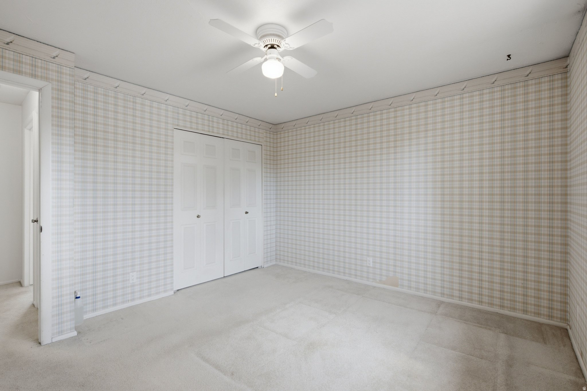 CONTINENTAL ESTATES #5 - Residential