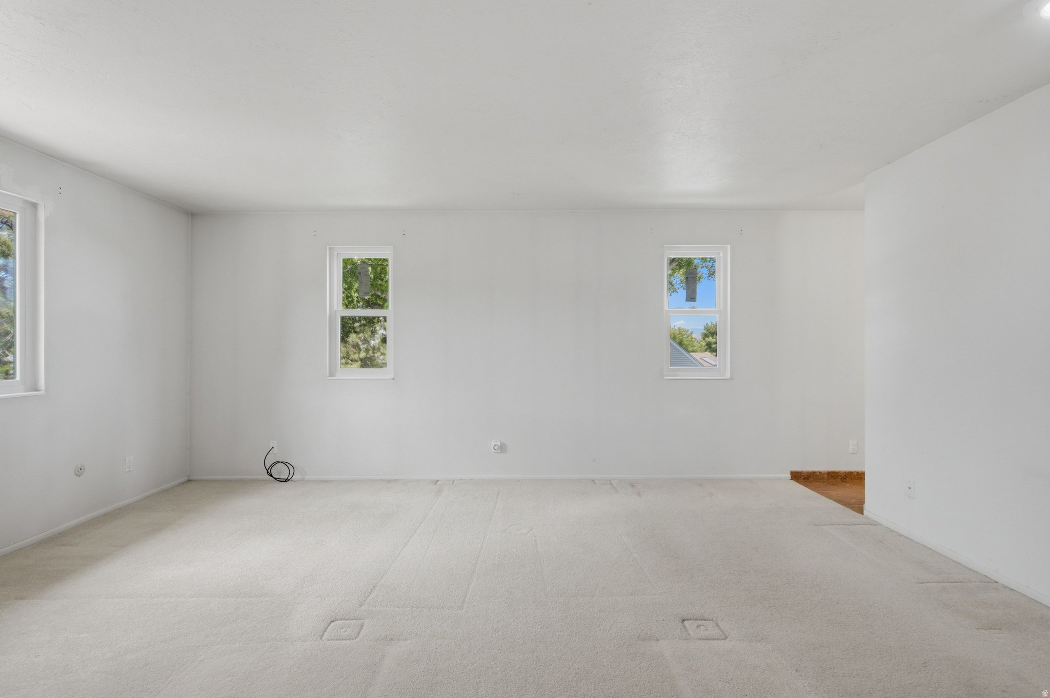CONTINENTAL ESTATES #5 - Residential