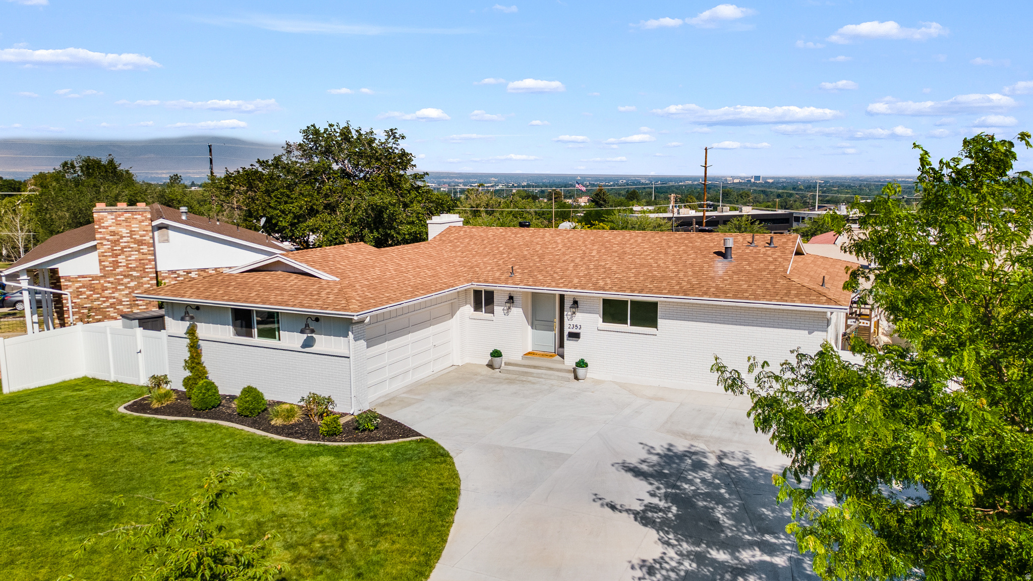 RIVIERA HEIGHTS - Residential