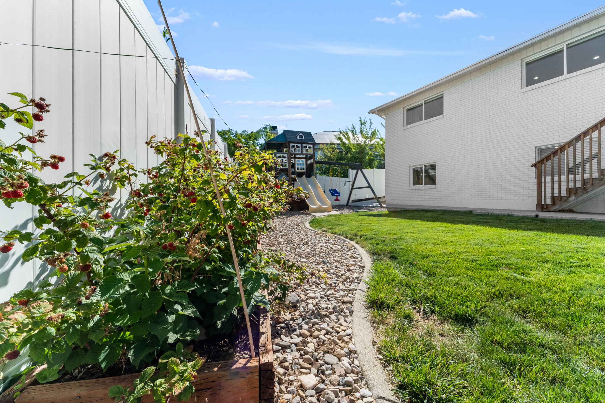 RIVIERA HEIGHTS - Residential
