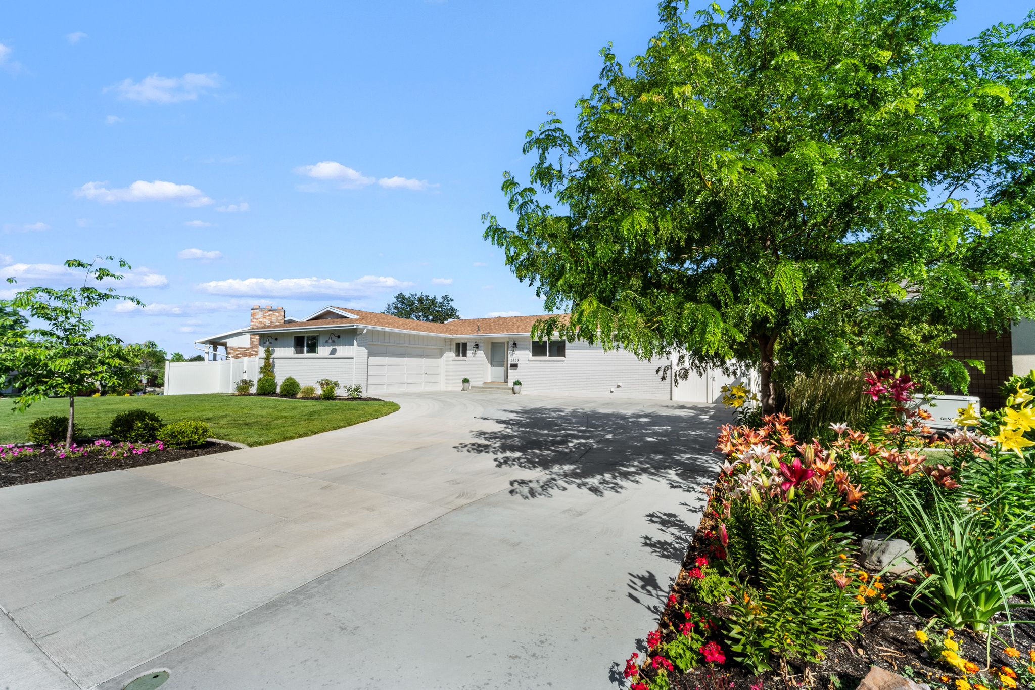 RIVIERA HEIGHTS - Residential