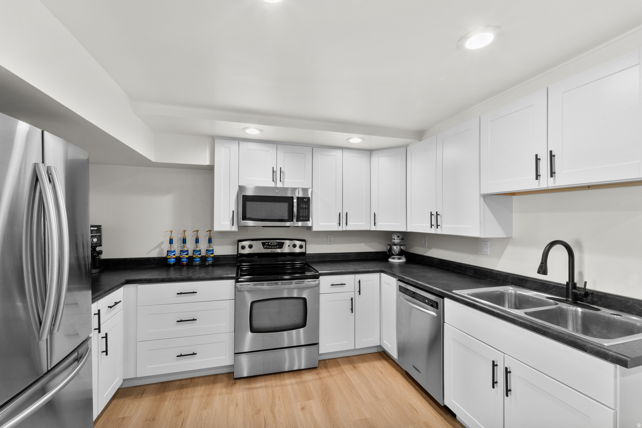 RIVIERA HEIGHTS - Residential
