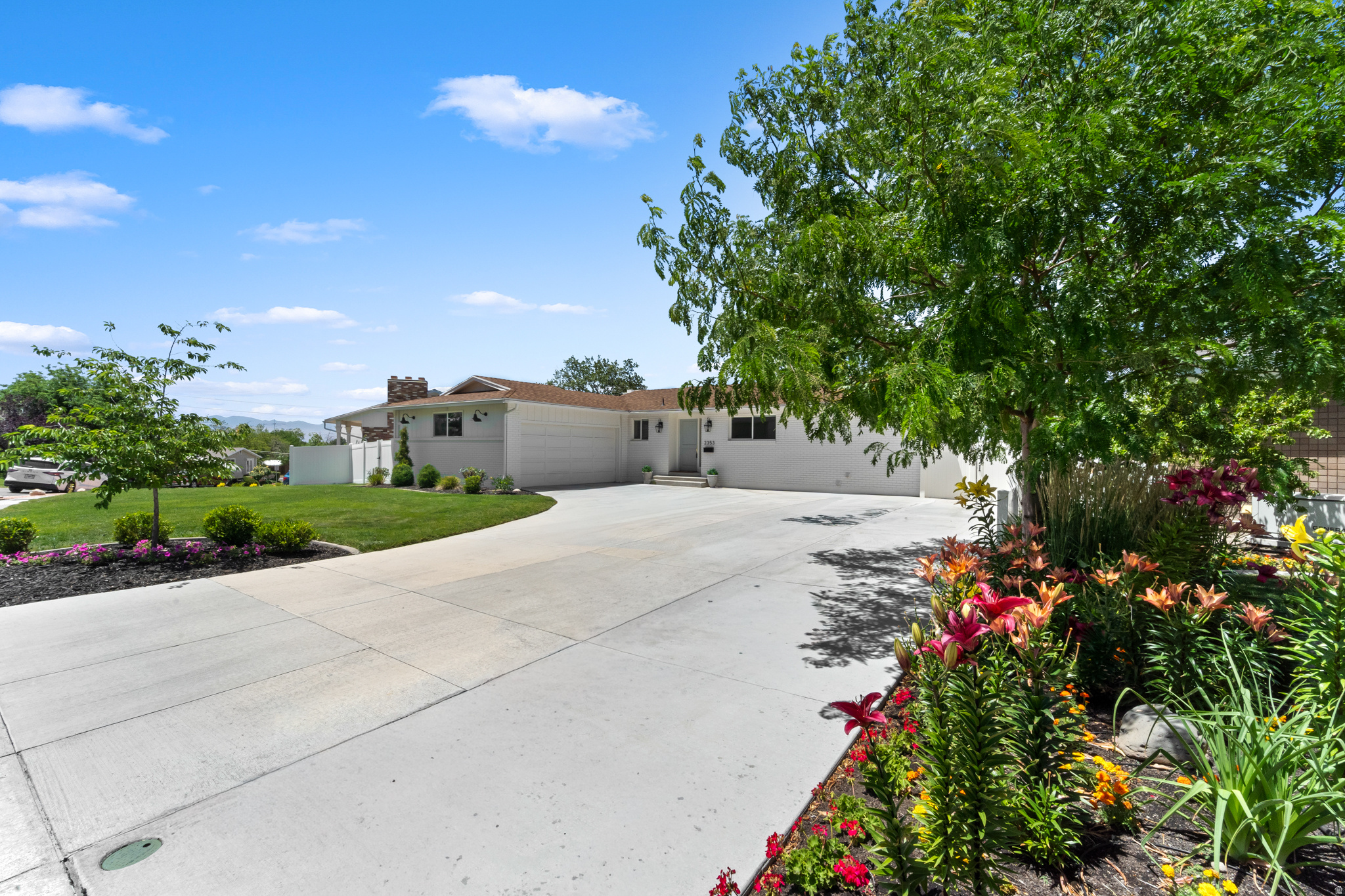 RIVIERA HEIGHTS - Residential