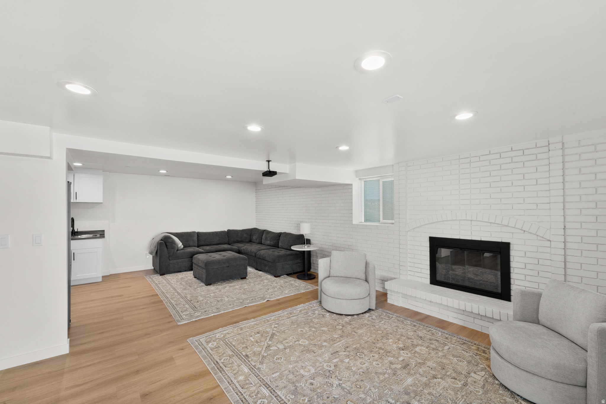 RIVIERA HEIGHTS - Residential