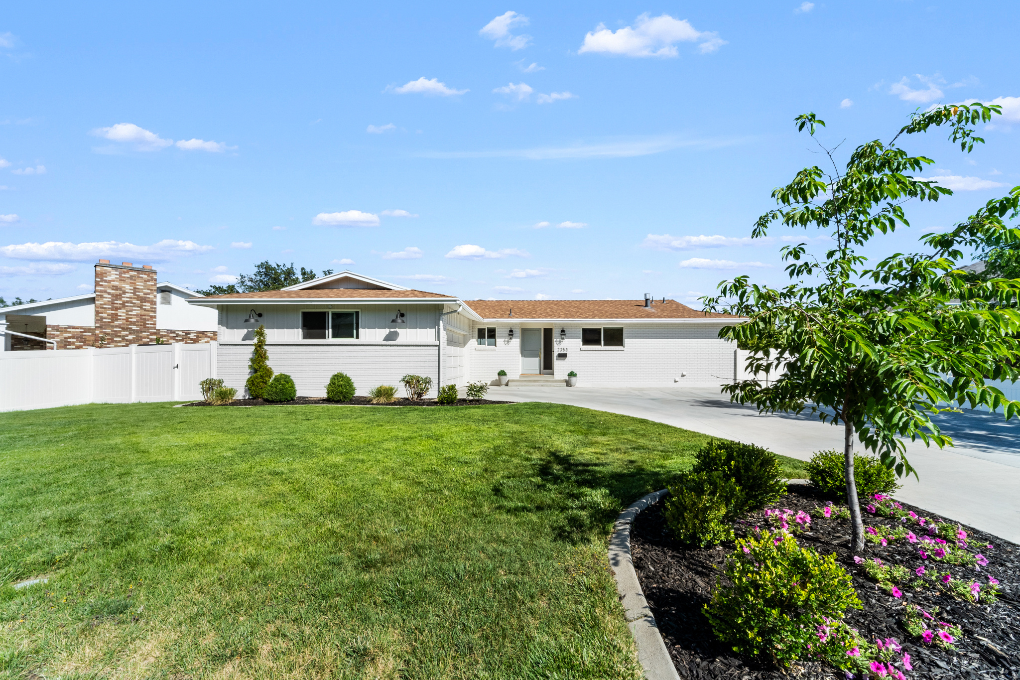 RIVIERA HEIGHTS - Residential