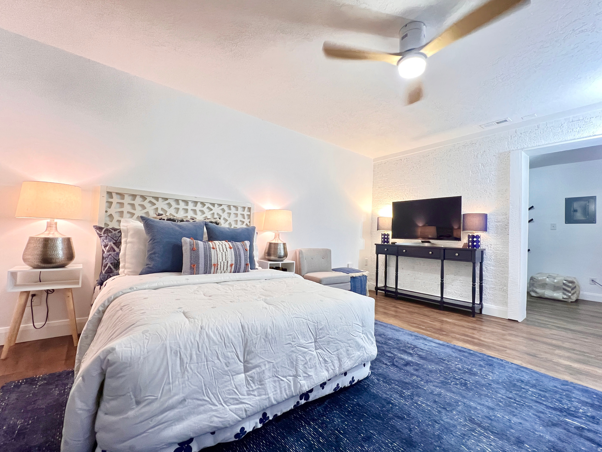 MORNINGSIDE SQUARE - Residential