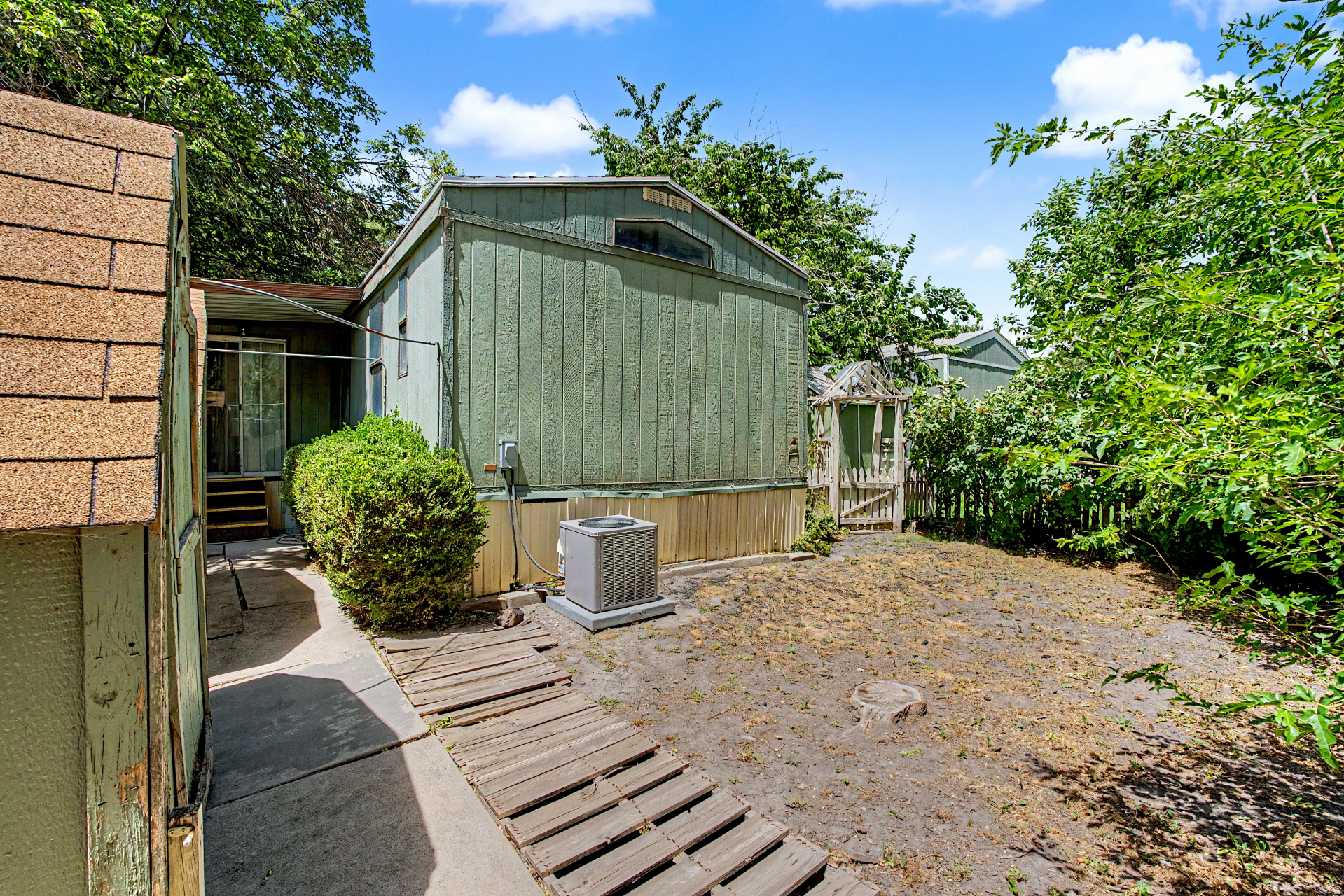 ALL SEASONS - Residential
