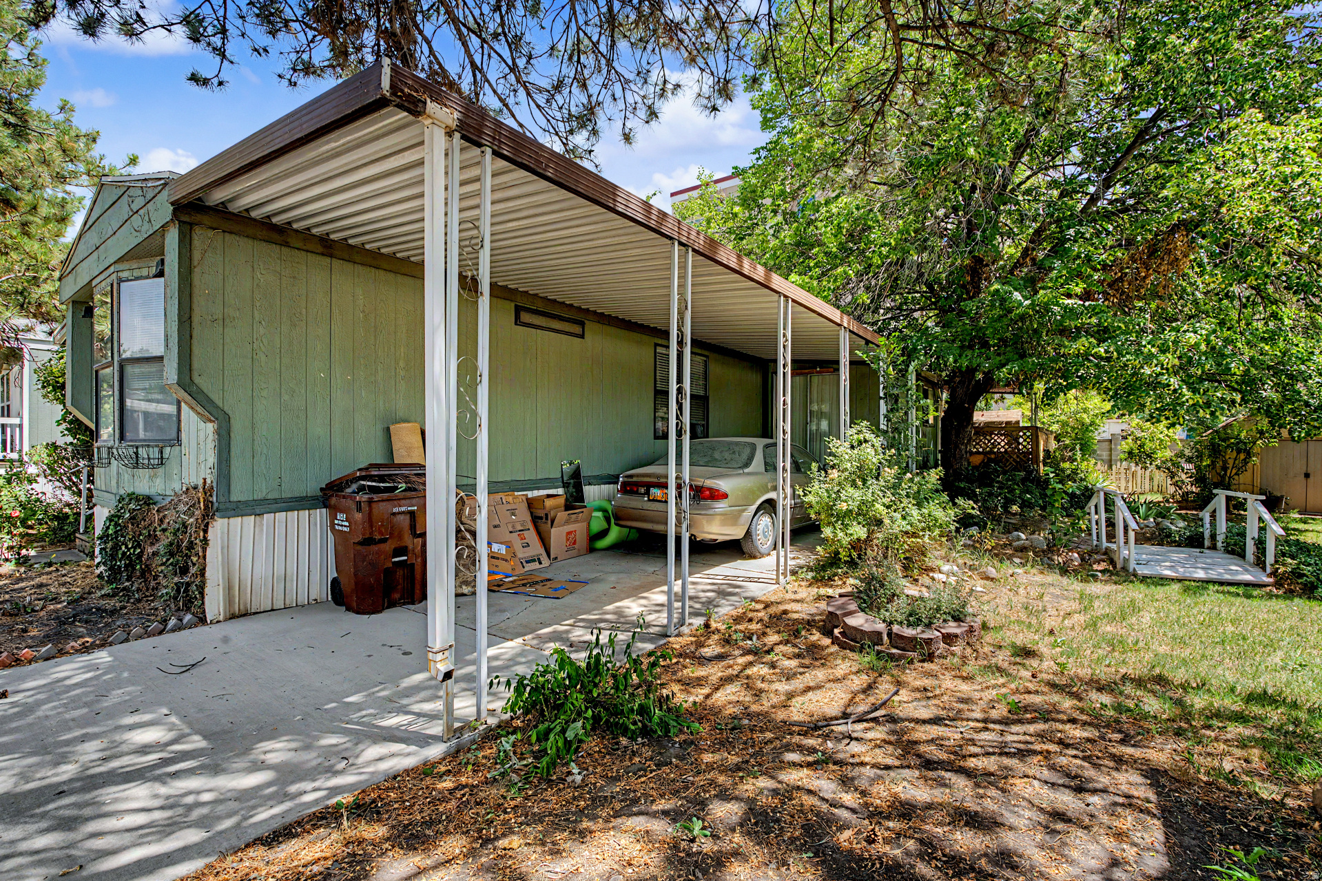ALL SEASONS - Residential