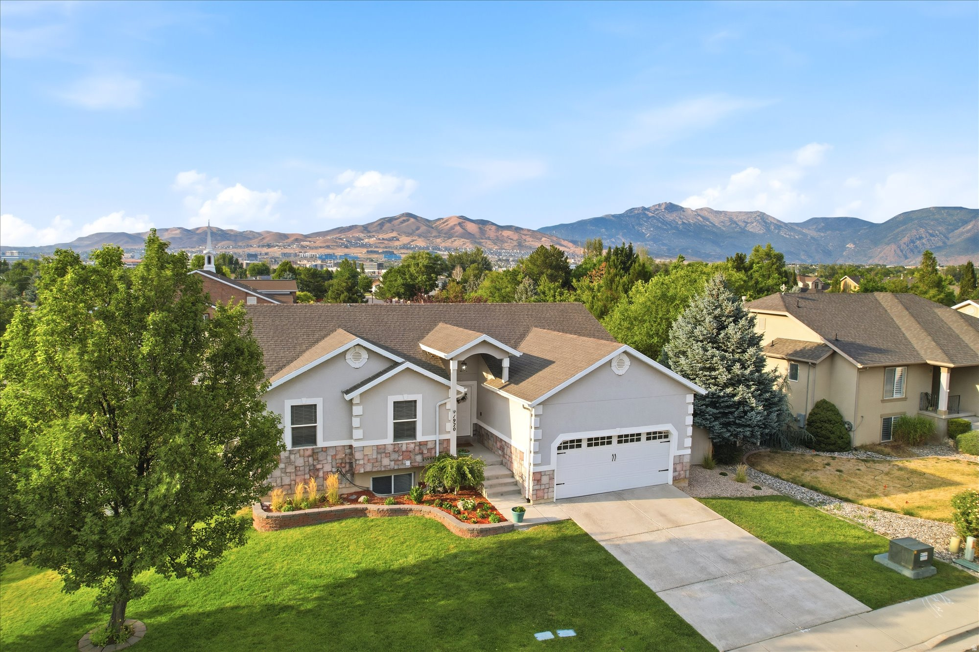 SCOTT FIELD ACRES - Residential