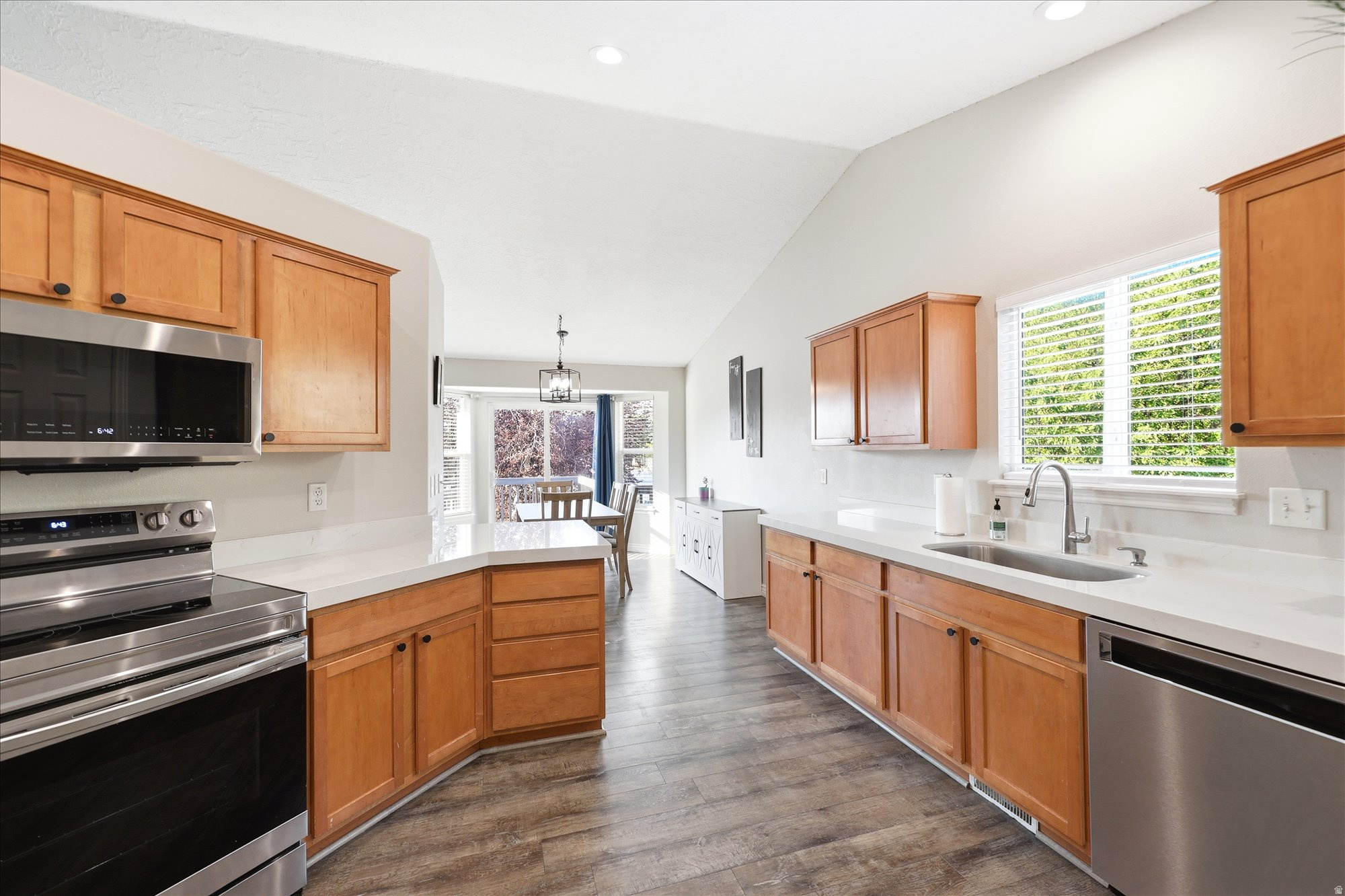 SCOTT FIELD ACRES - Residential