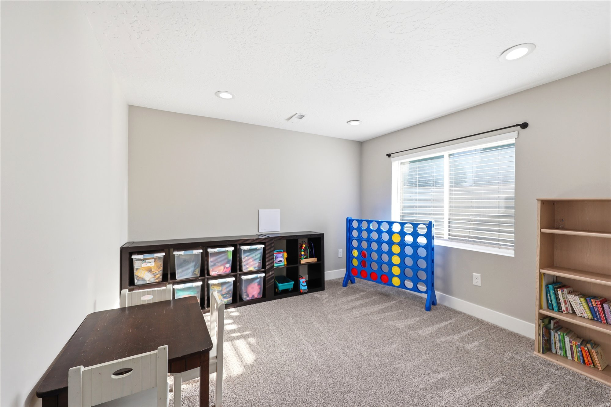 SCOTT FIELD ACRES - Residential