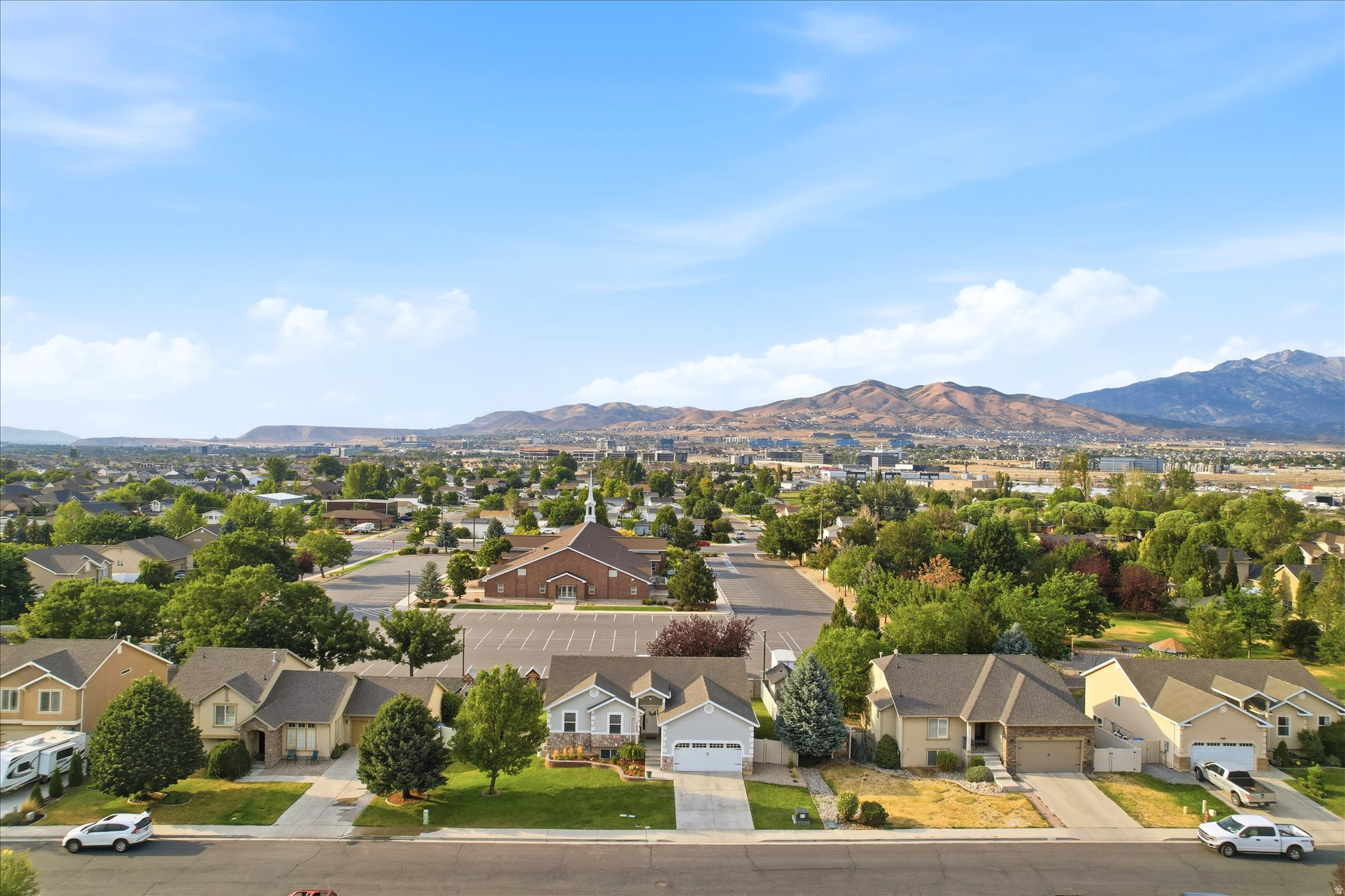 SCOTT FIELD ACRES - Residential