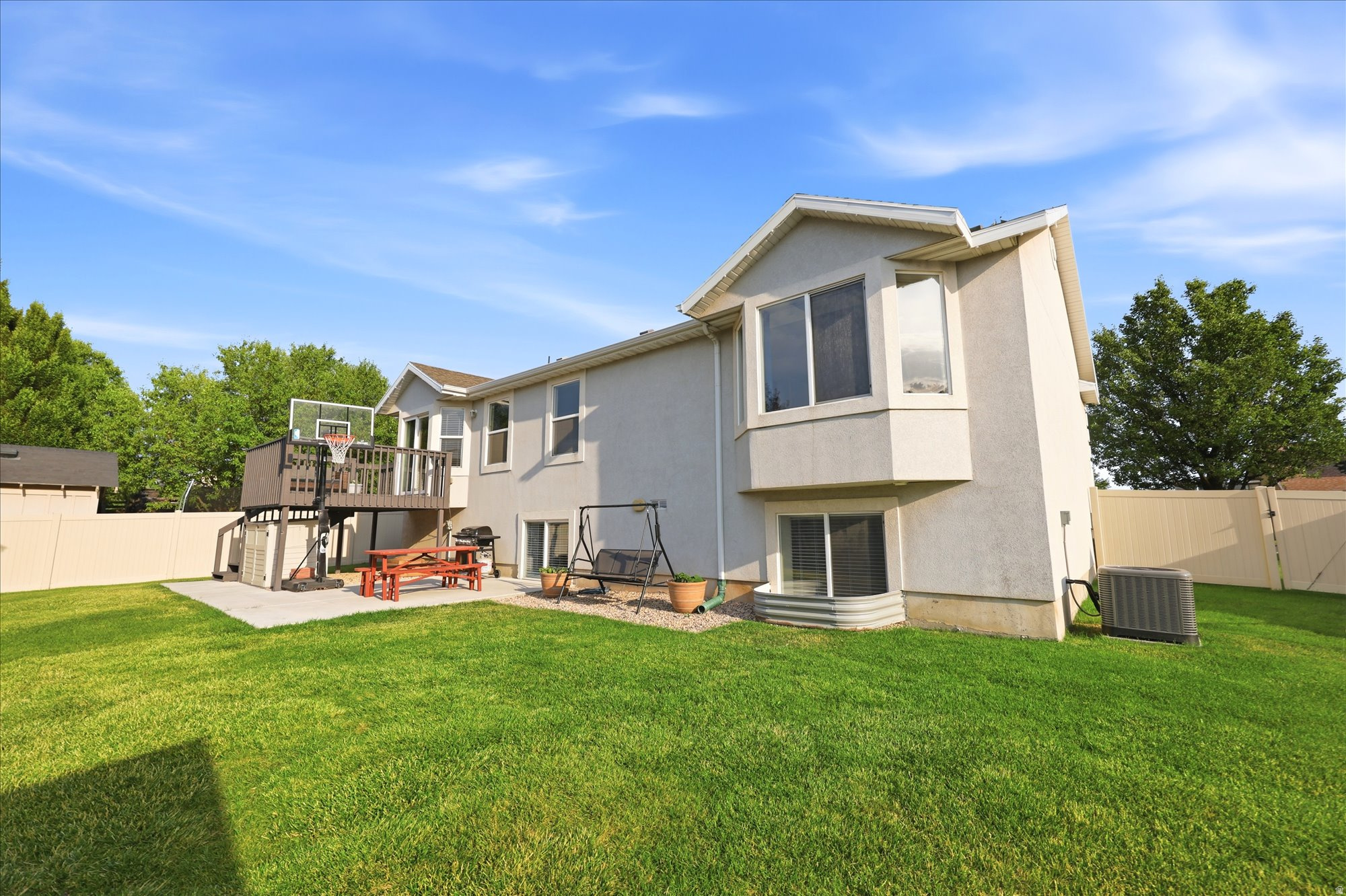 SCOTT FIELD ACRES - Residential