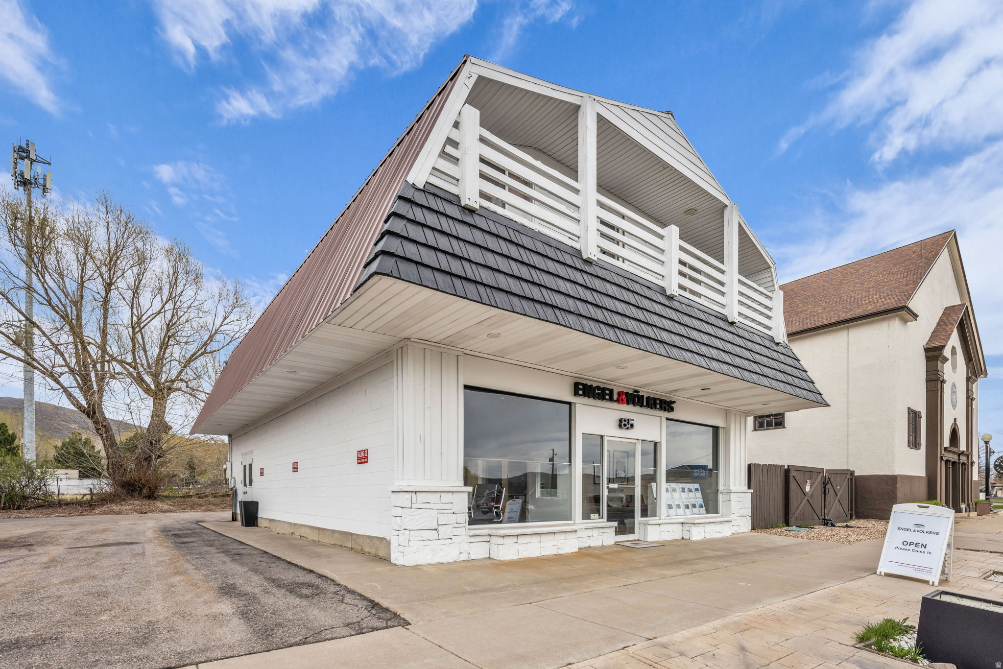KAMAS TOWN - Commercial Sale