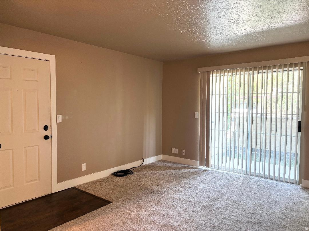 WATERSIDE CONDO - Residential
