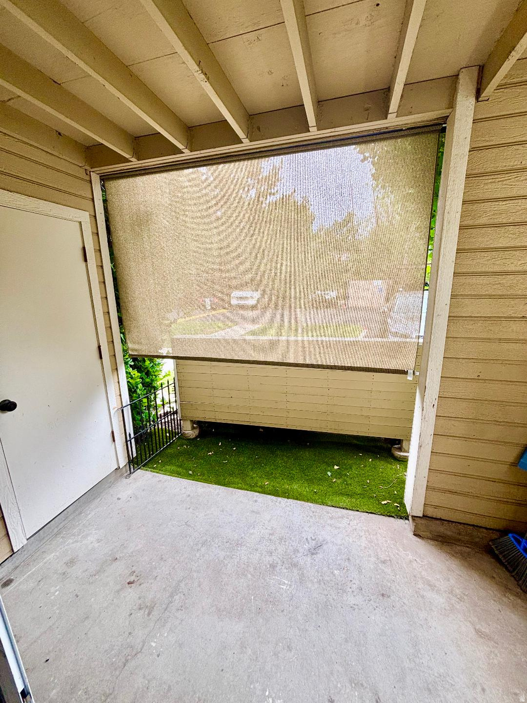 WATERSIDE CONDO - Residential