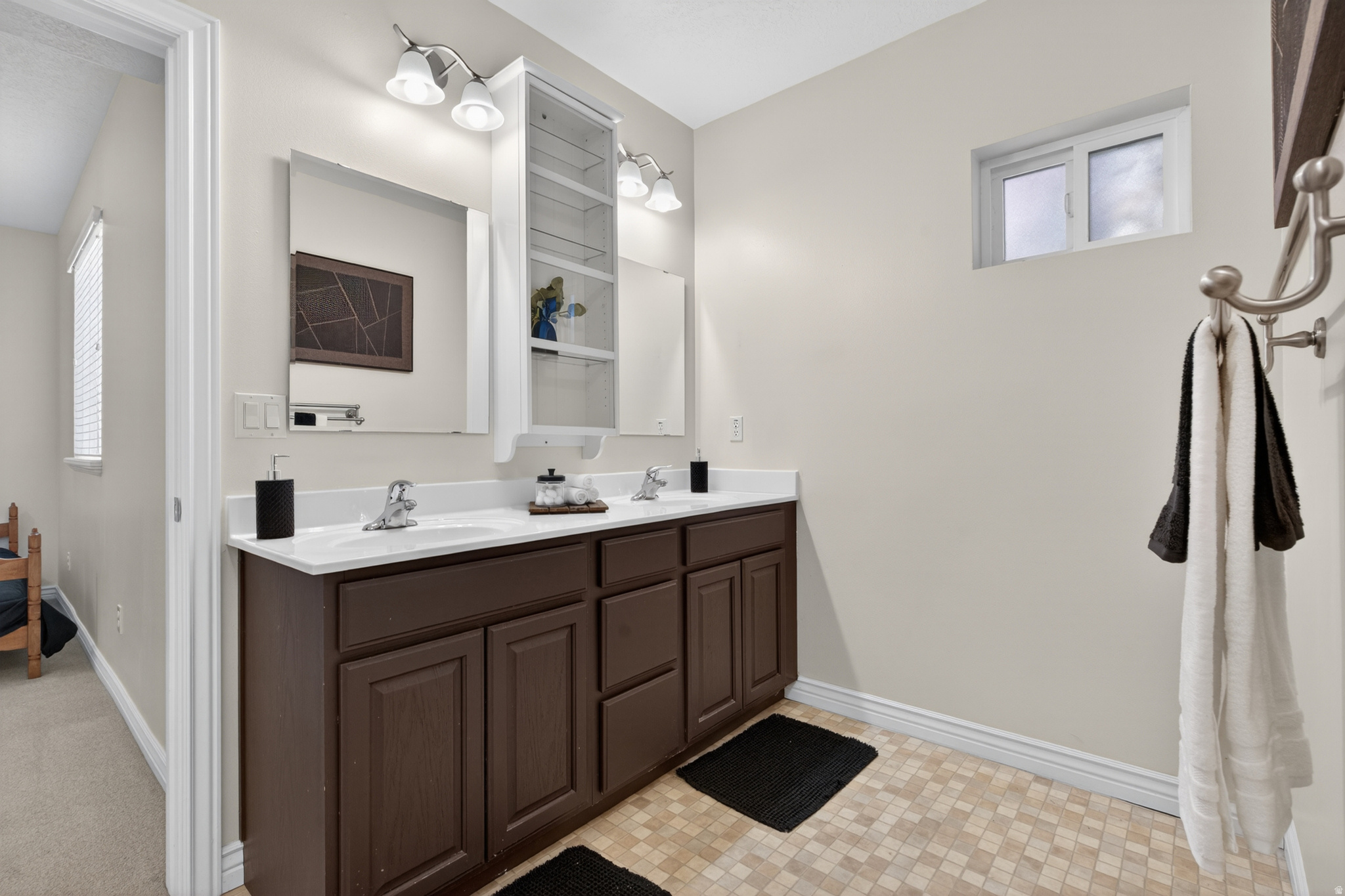 LEGACY AT ERCANBRACK FARMS - Residential