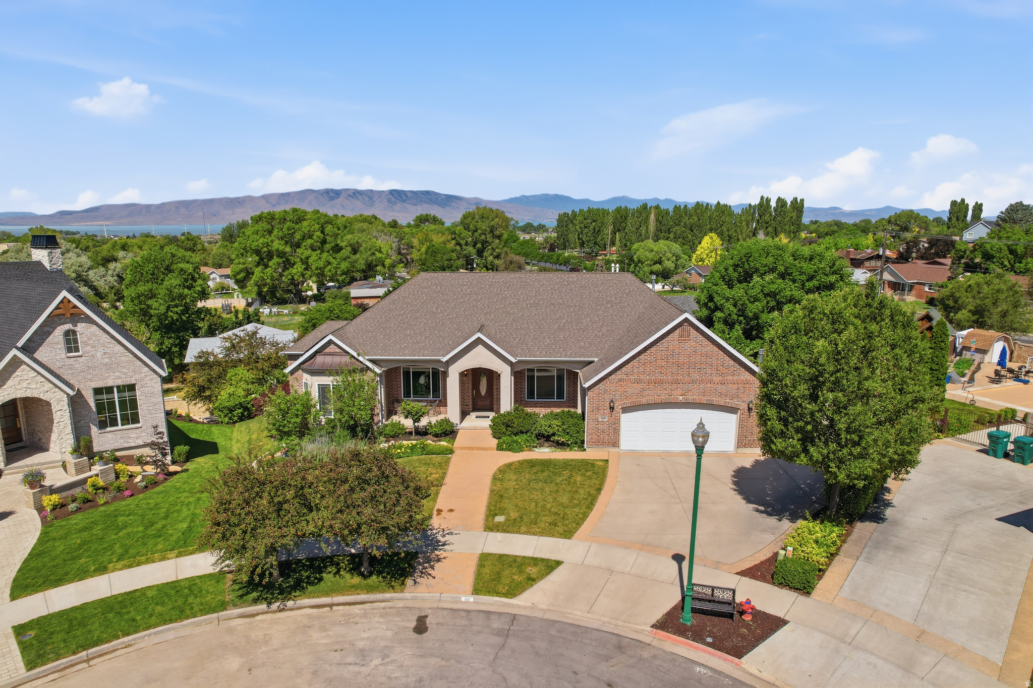 LEGACY AT ERCANBRACK FARMS - Residential