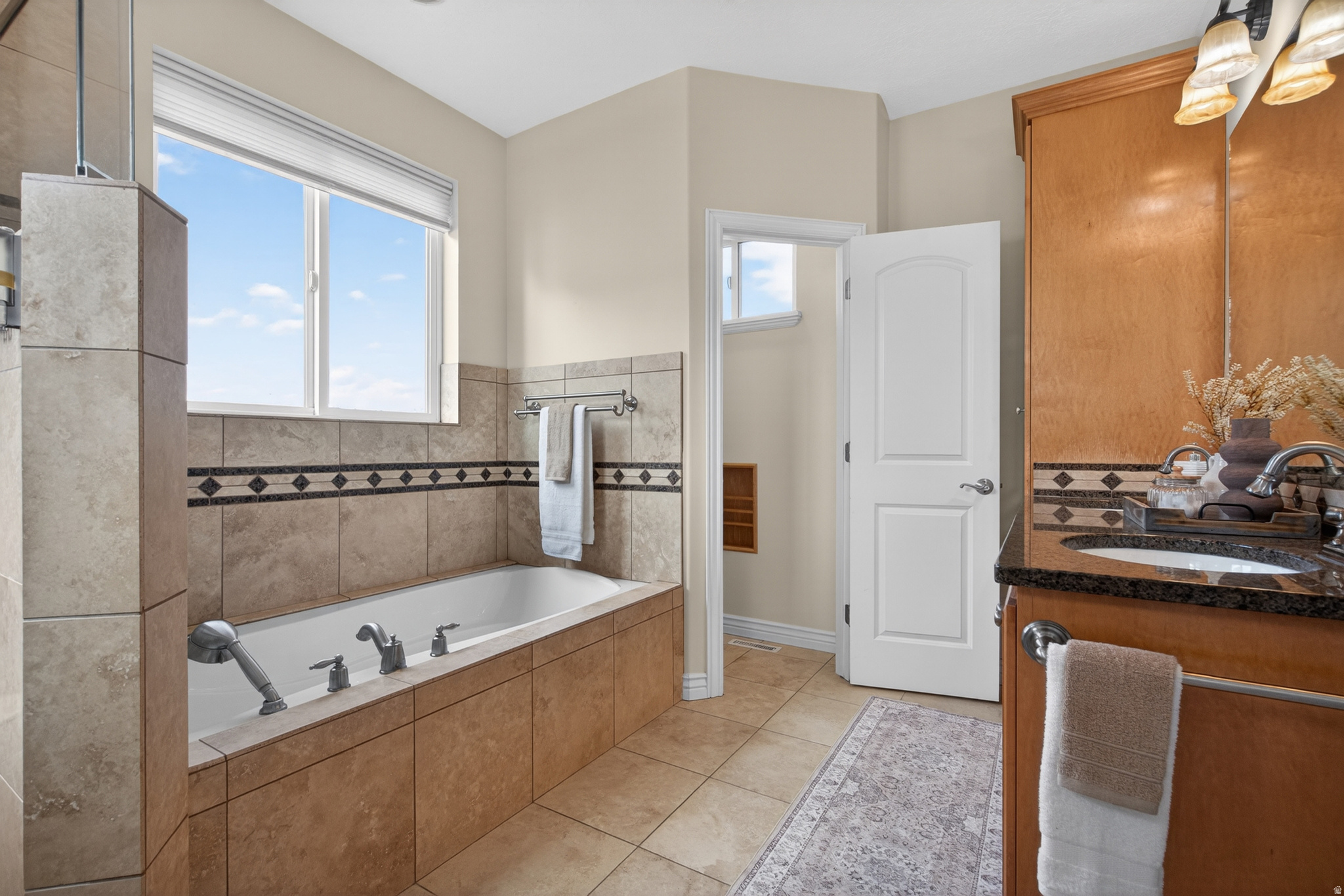 LEGACY AT ERCANBRACK FARMS - Residential