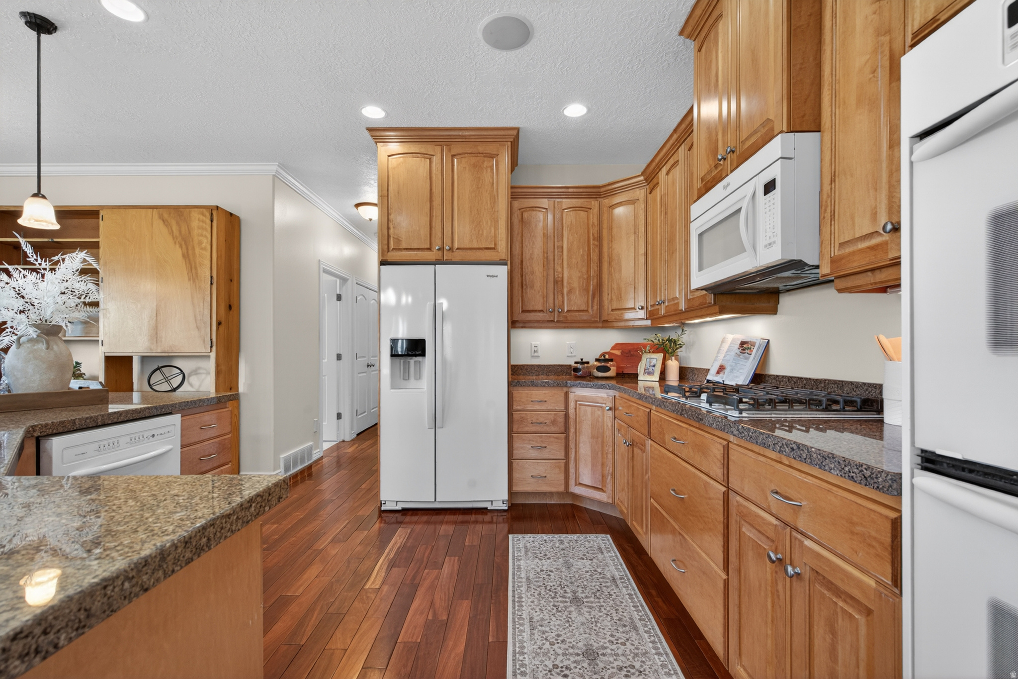 LEGACY AT ERCANBRACK FARMS - Residential