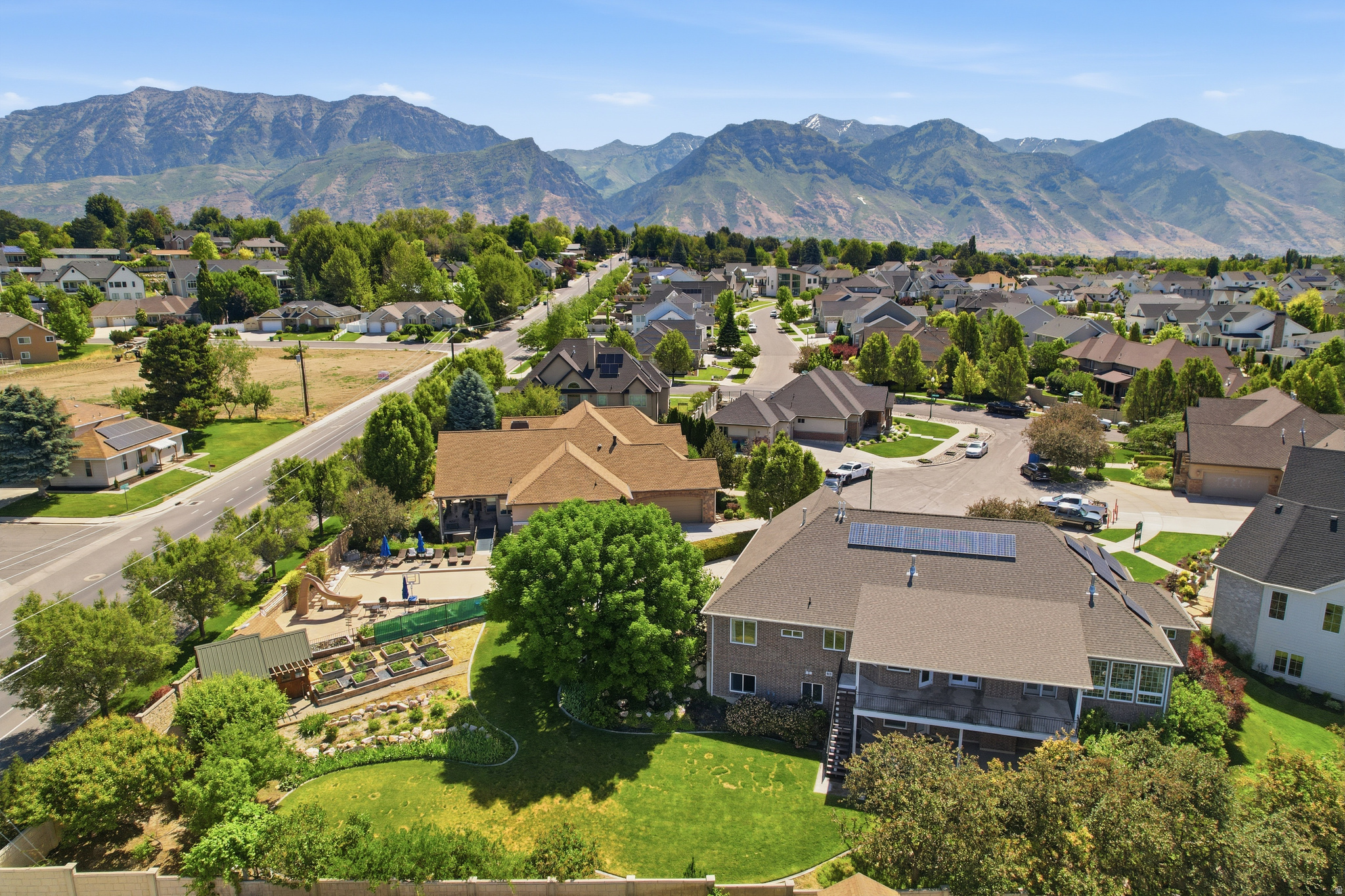 LEGACY AT ERCANBRACK FARMS - Residential