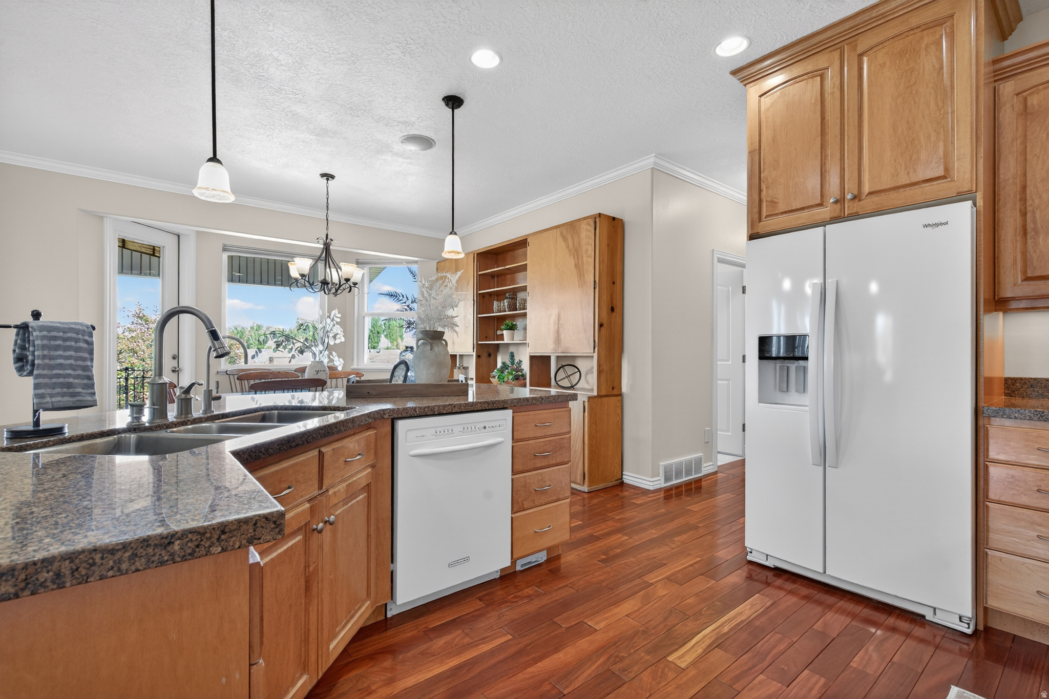 LEGACY AT ERCANBRACK FARMS - Residential