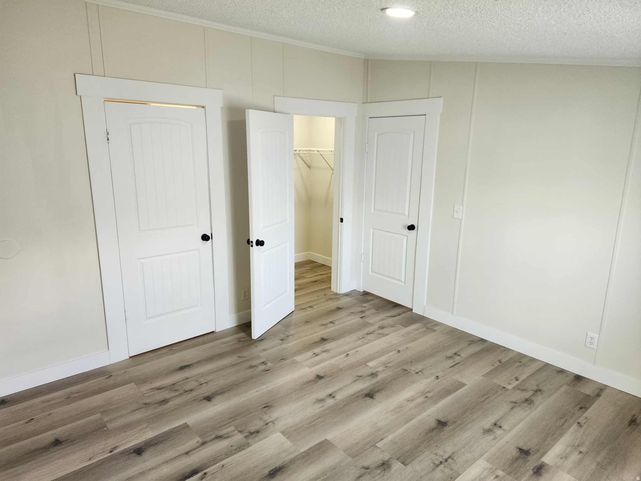 WESTERN ESTATES - Residential