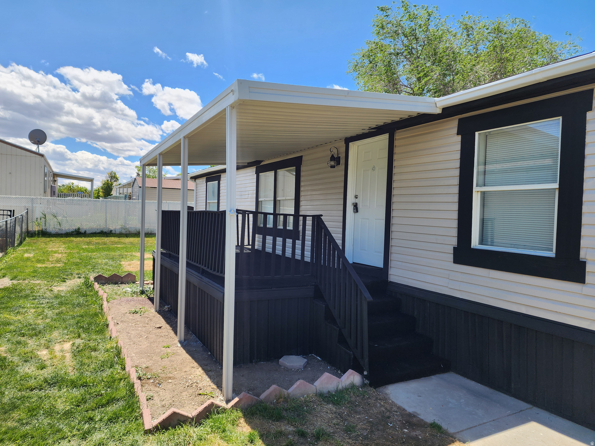 WESTERN ESTATES - Residential