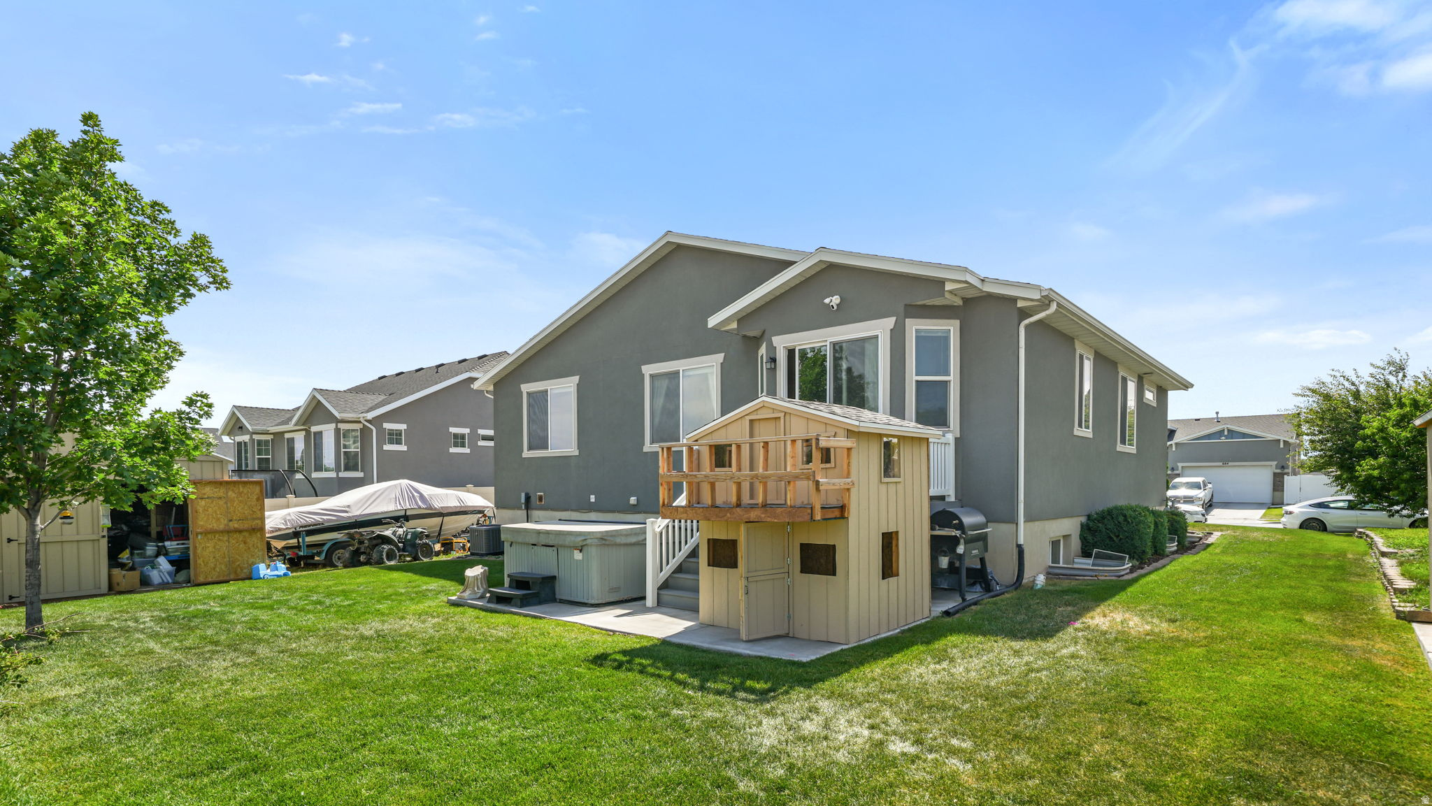 HARBOR VILLAGE - Residential