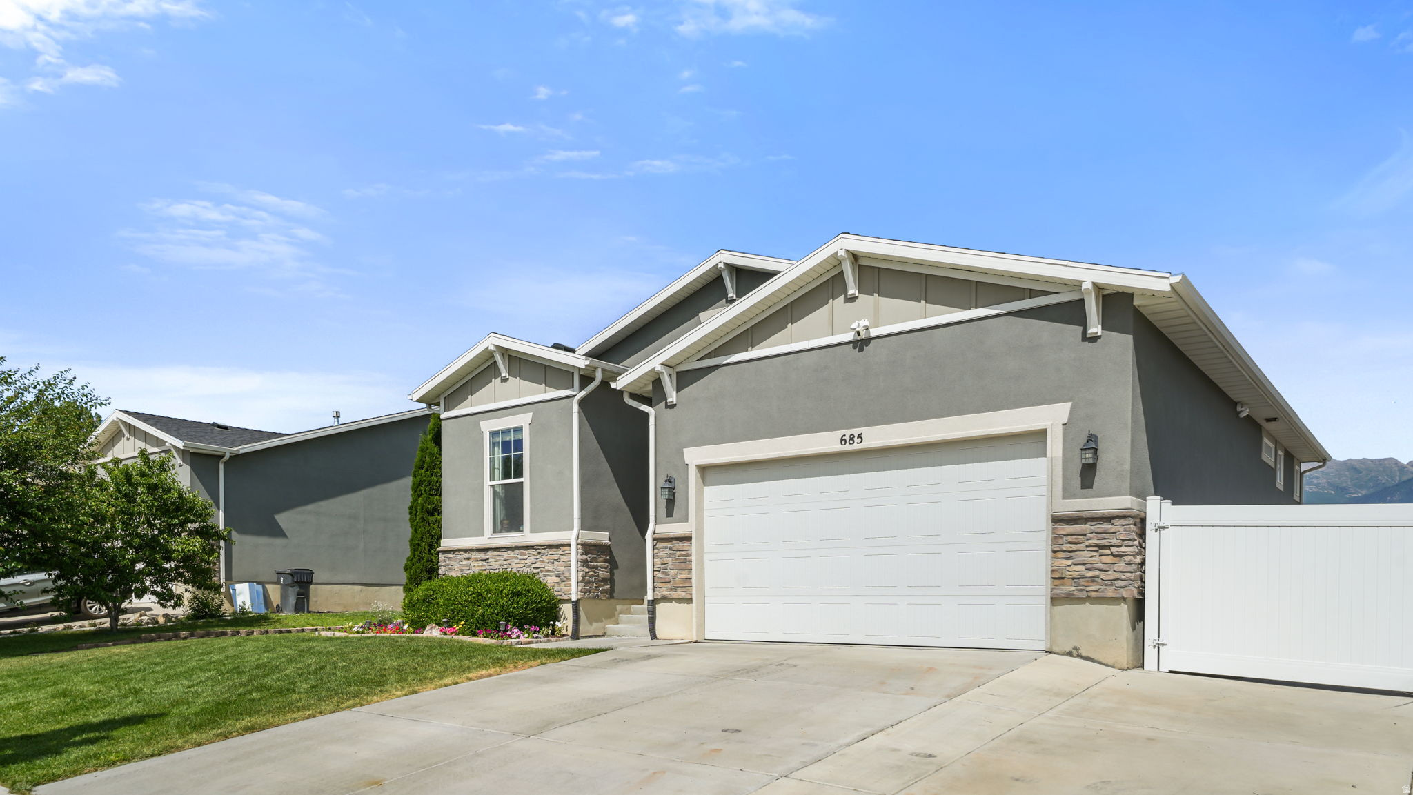 HARBOR VILLAGE - Residential