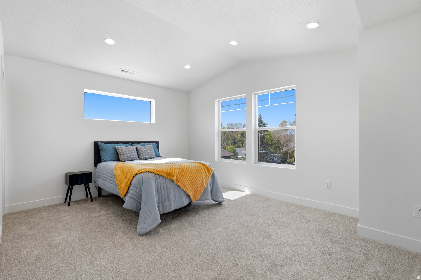 WOODHAVEN ESTATES - Residential