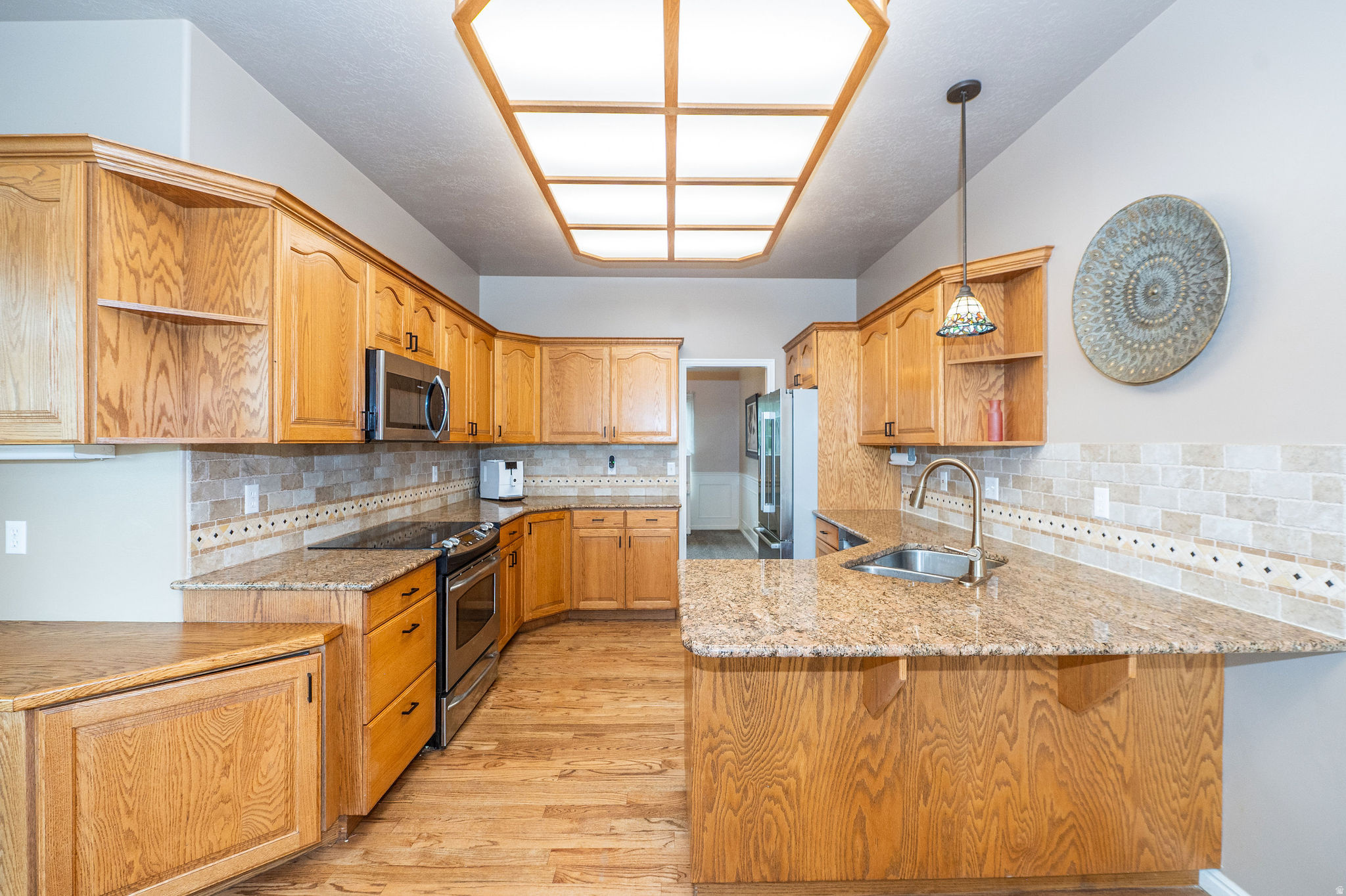 NORTH OAKS COVE - Residential