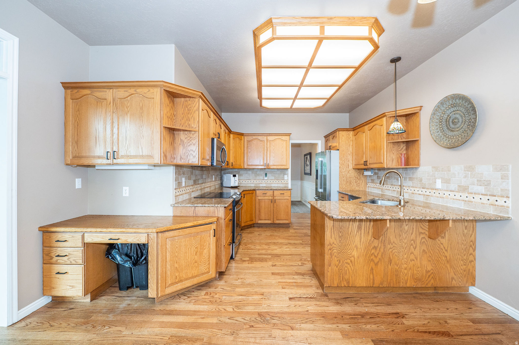 NORTH OAKS COVE - Residential