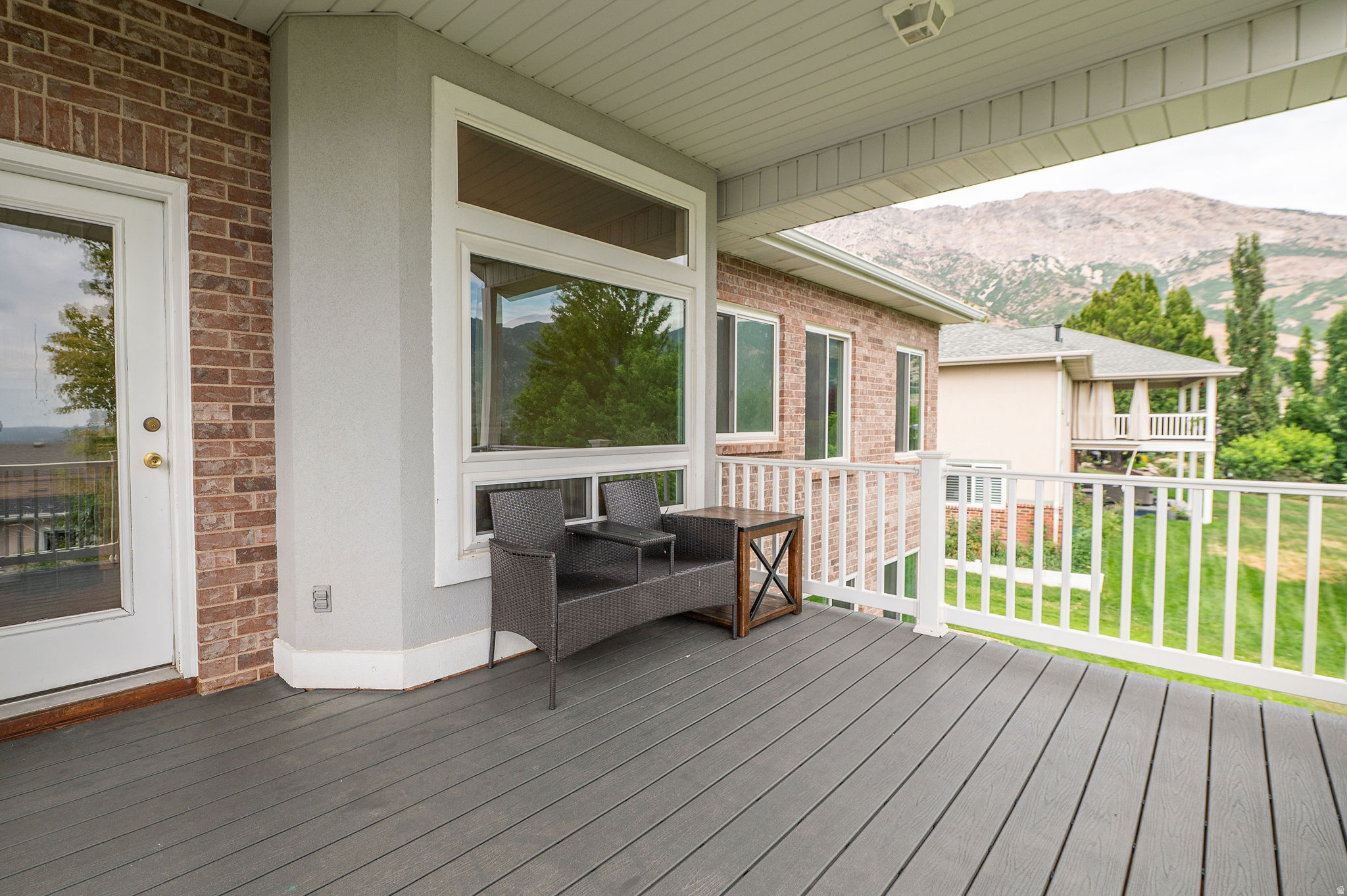 NORTH OAKS COVE - Residential
