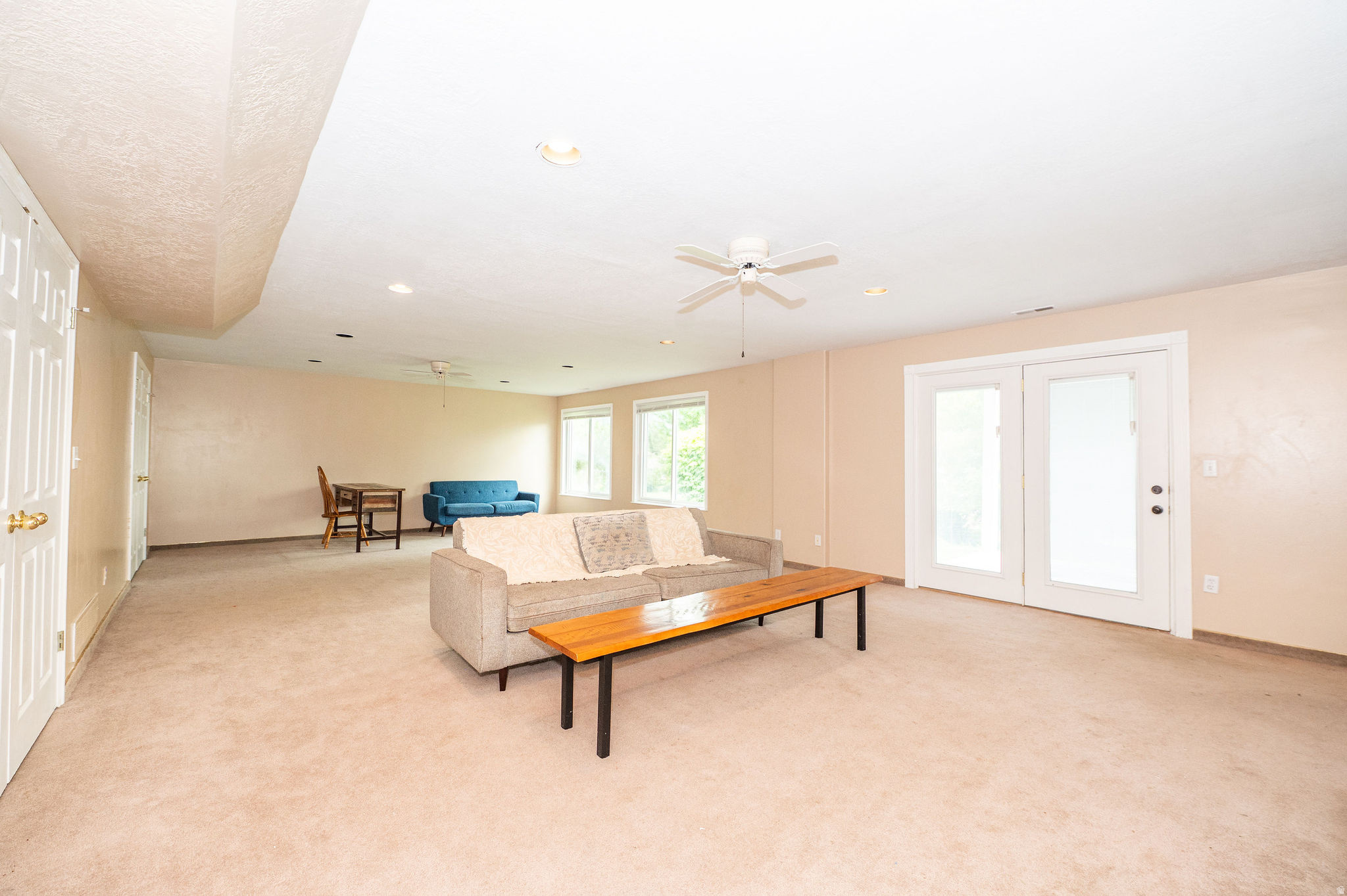 NORTH OAKS COVE - Residential