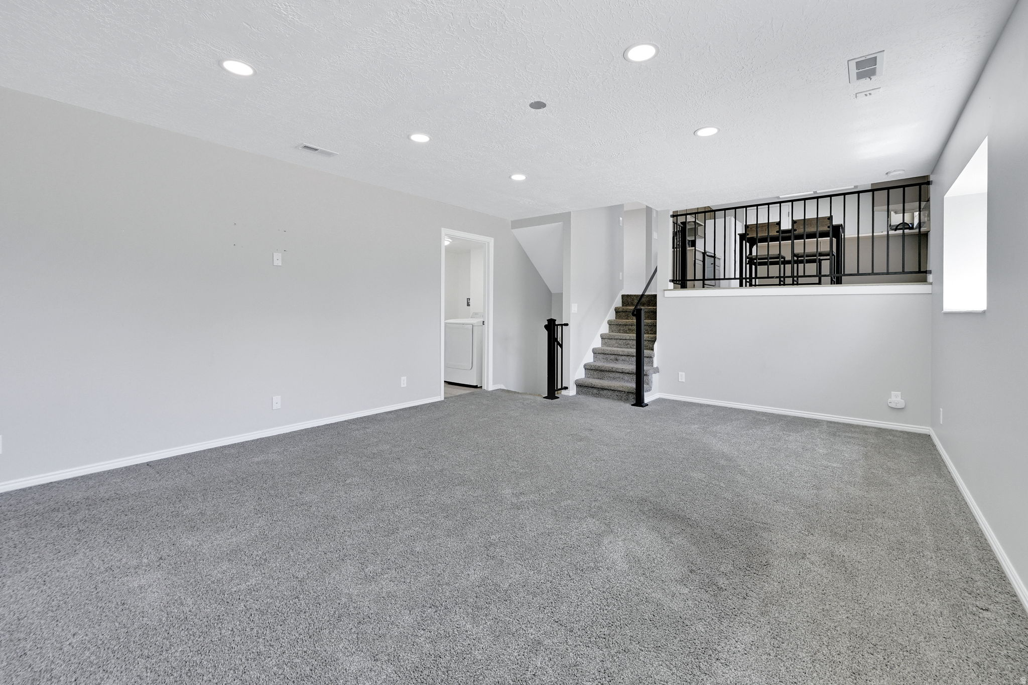 JORDAN HIGHLANDS - Residential
